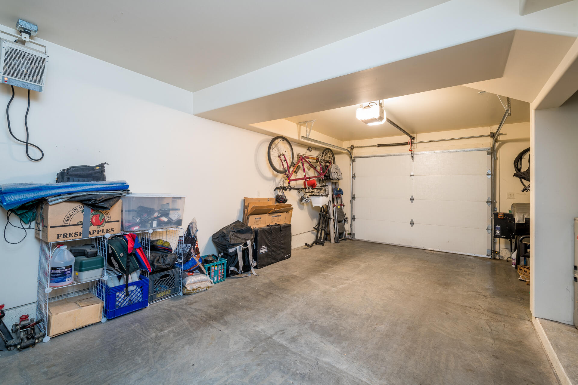 Hailey, Idaho 83333, United States, 2 Bedrooms Bedrooms, ,3 BathroomsBathrooms,Residential,Active,152232