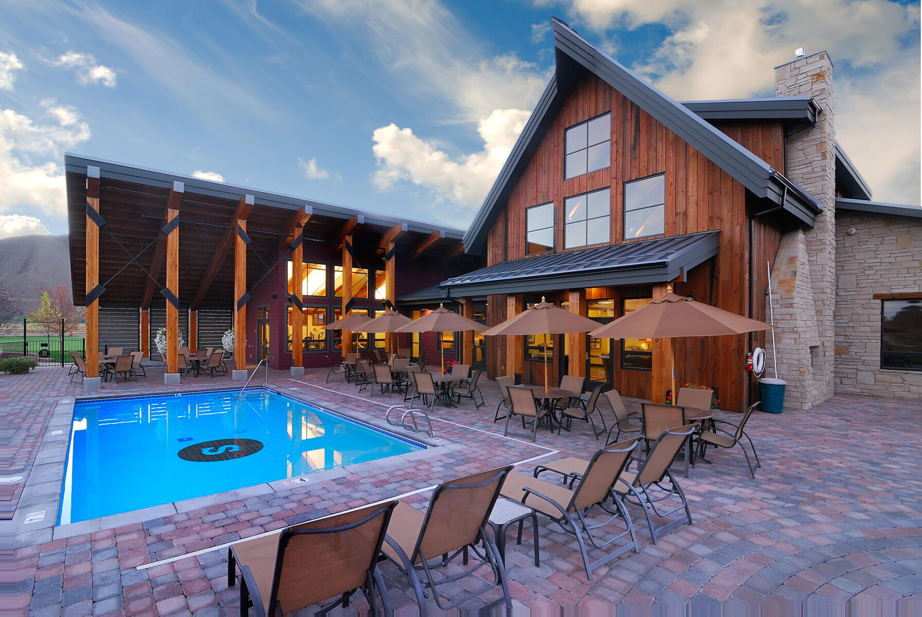 Hailey, Idaho 83333, United States, 2 Bedrooms Bedrooms, ,3 BathroomsBathrooms,Residential,Active,152232