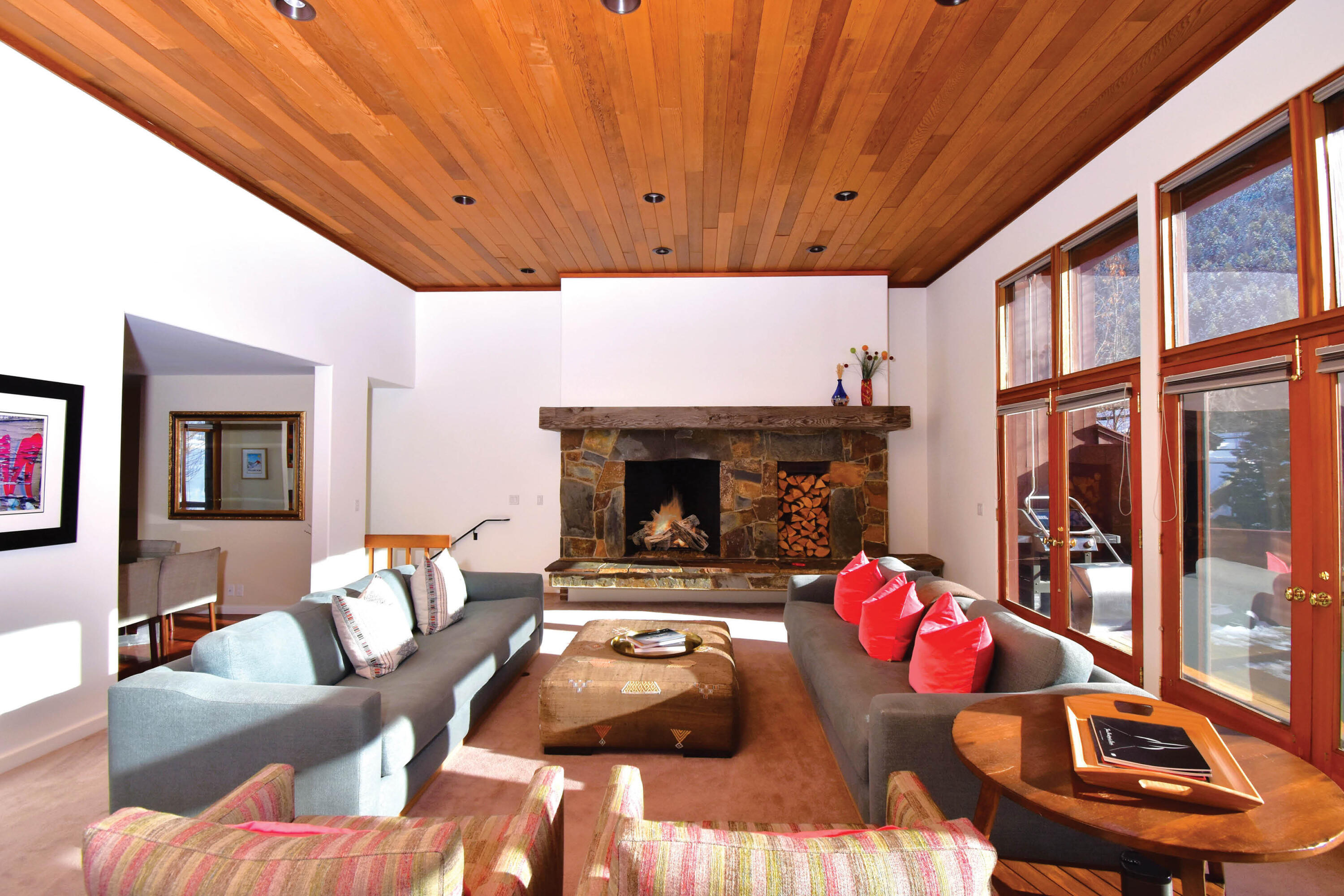 Living Room with Fire 1