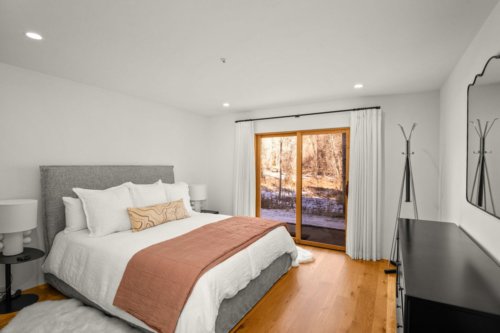 Fully Remodeled Bedroom