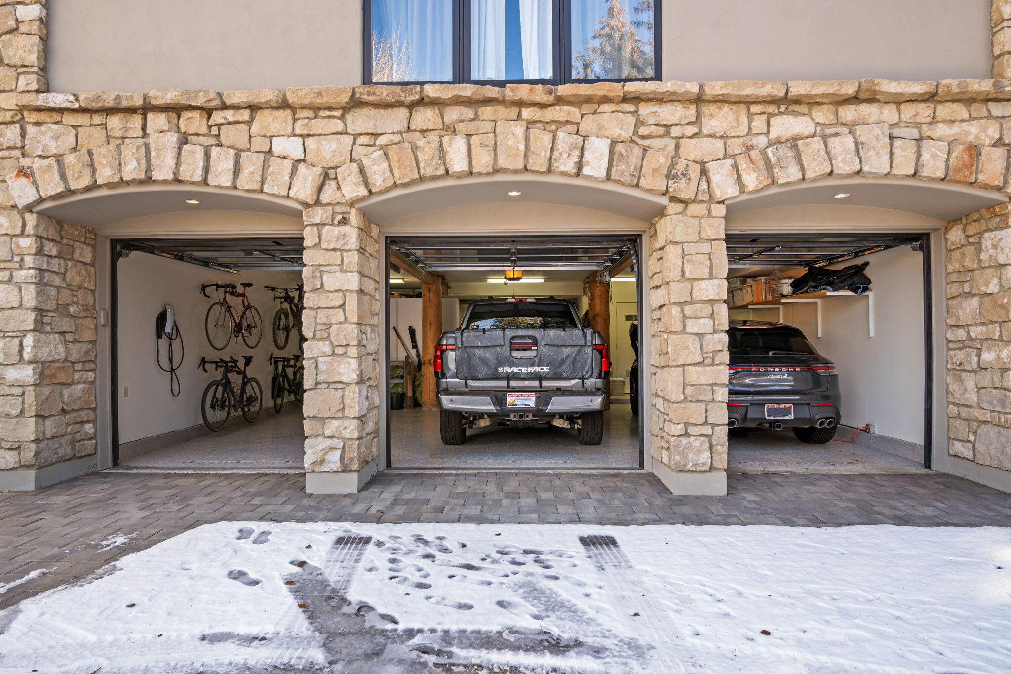 Oversized 3 car garage