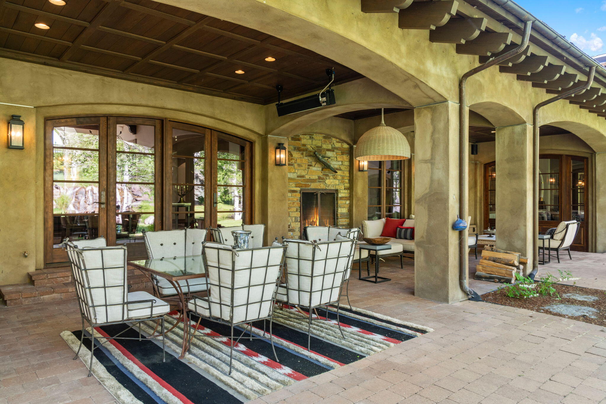 Outdoor Entertaining Space