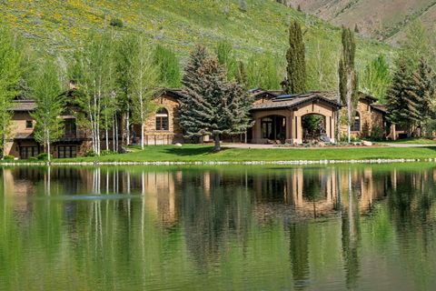 Photo of 121 Feather Lane Ln, Blaine County, ID 83333 (MLS # 25-333178)