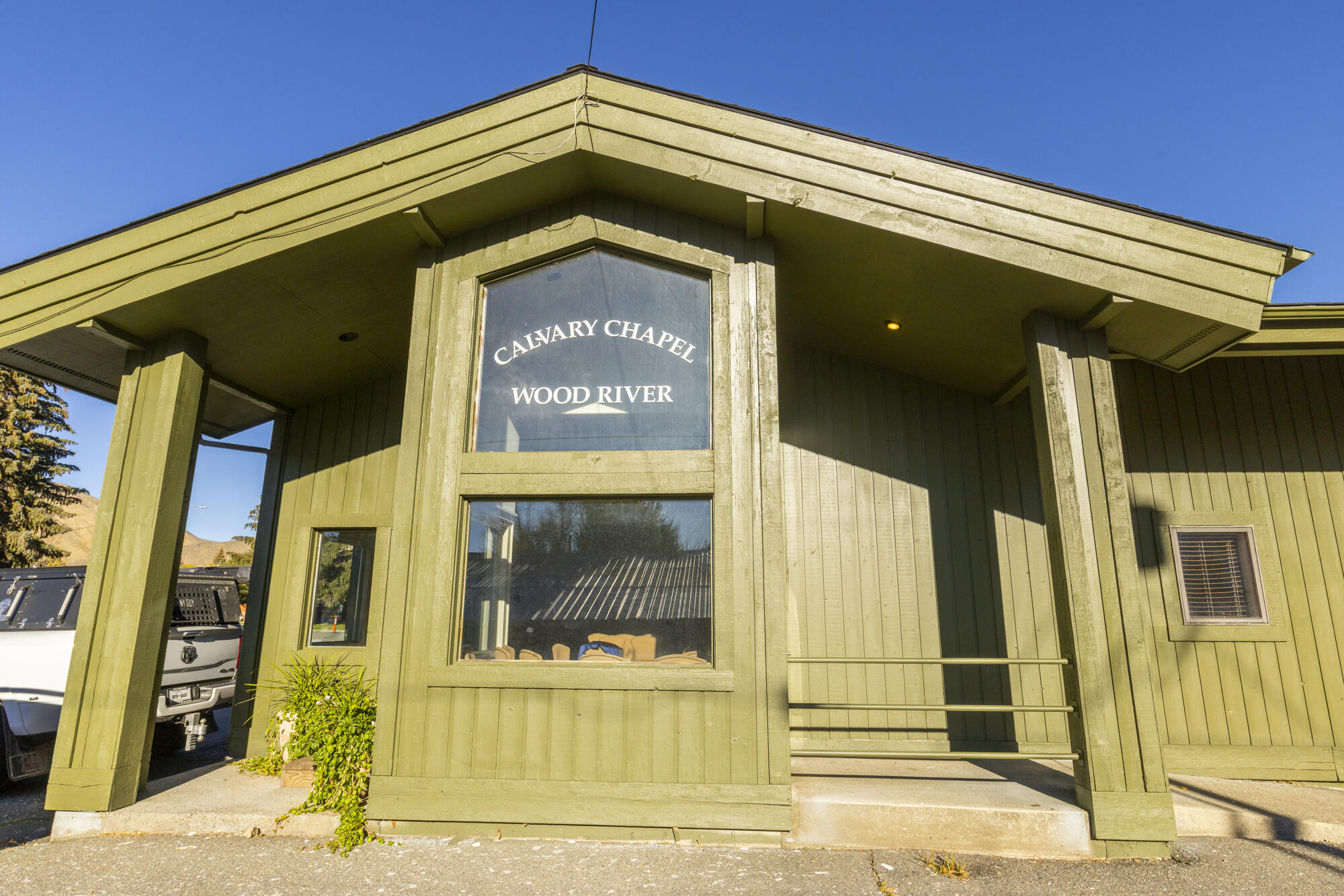 Maple.St.offices.-14