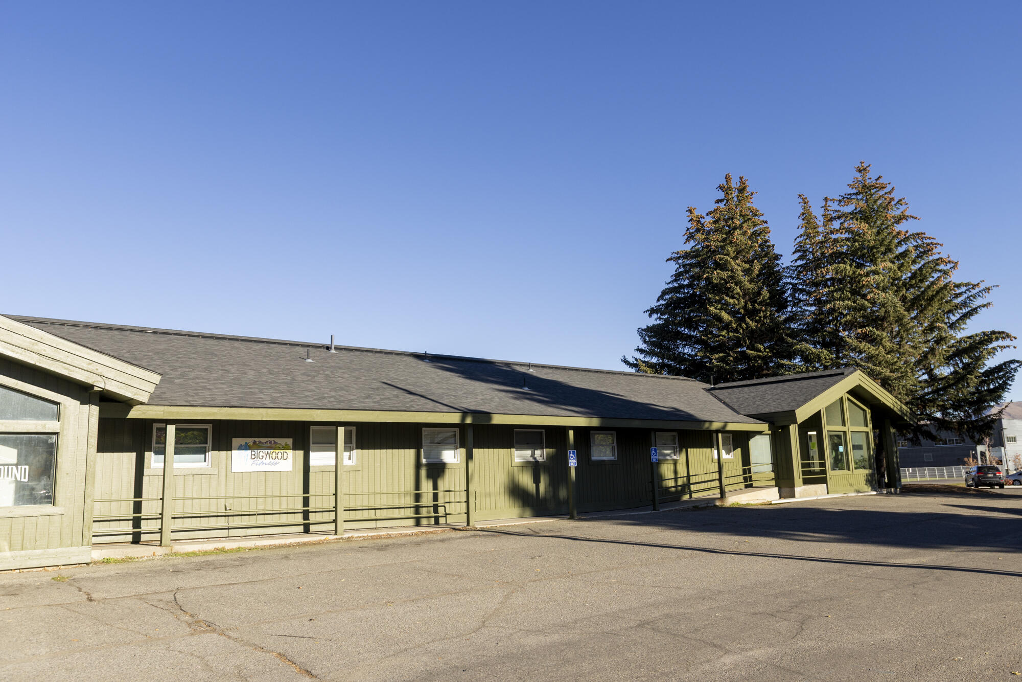 Maple.St.offices.-34