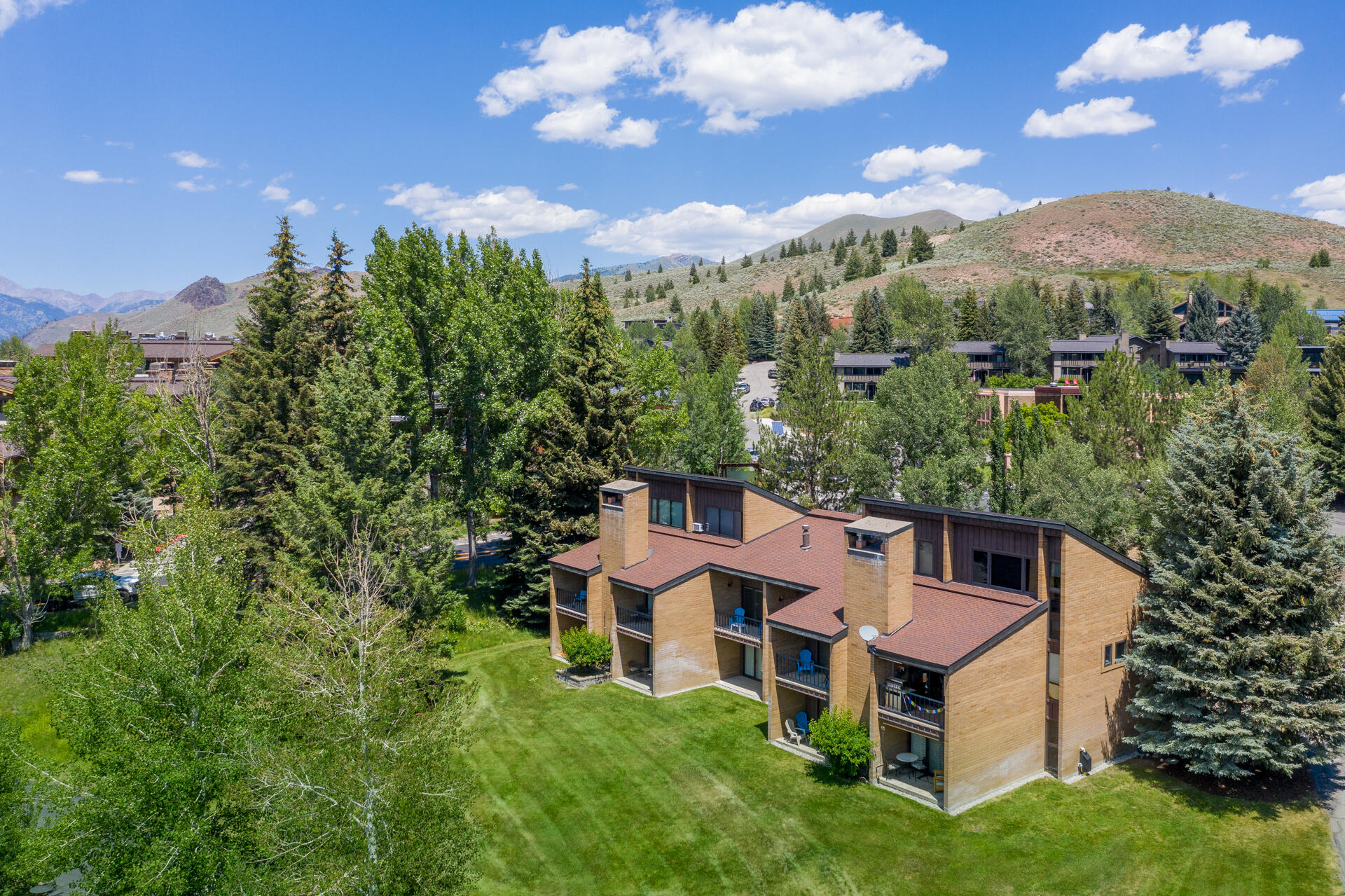 Bigwood exterior