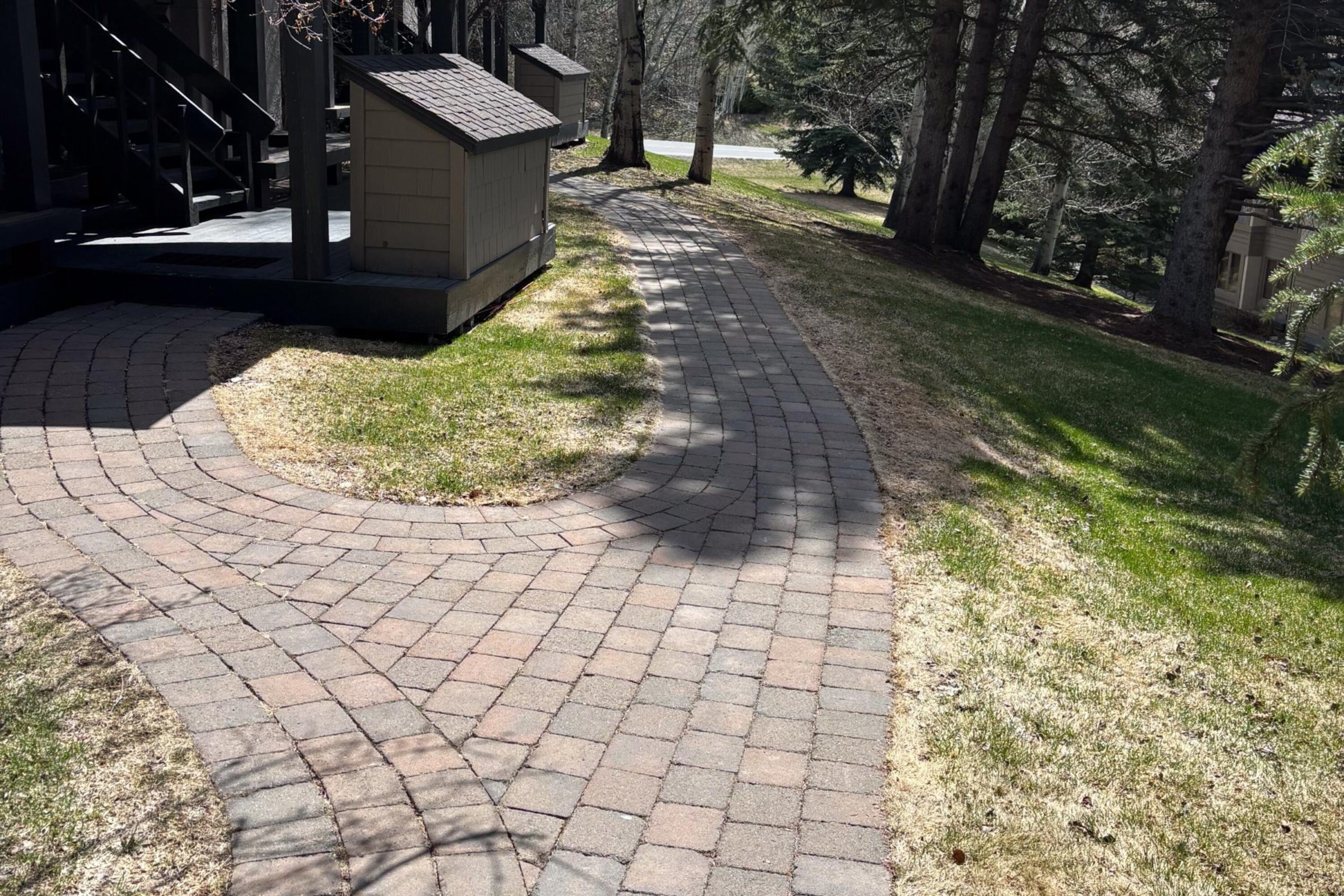 013_001_img_2058_777