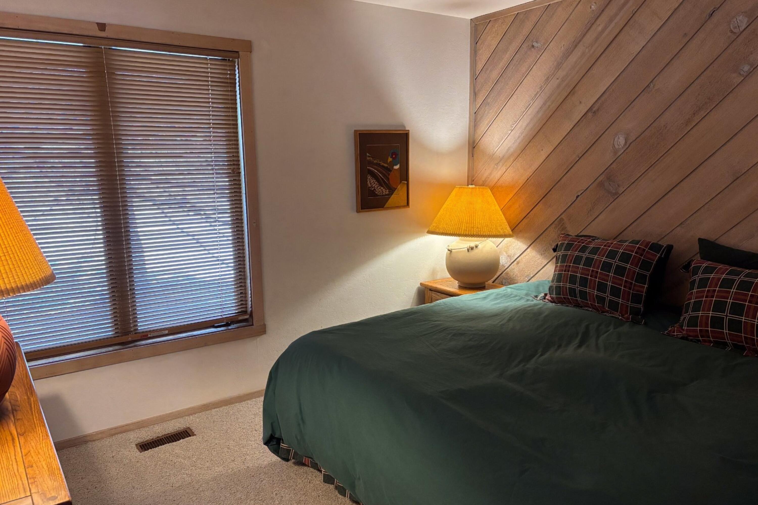 005_015_img_2074_224