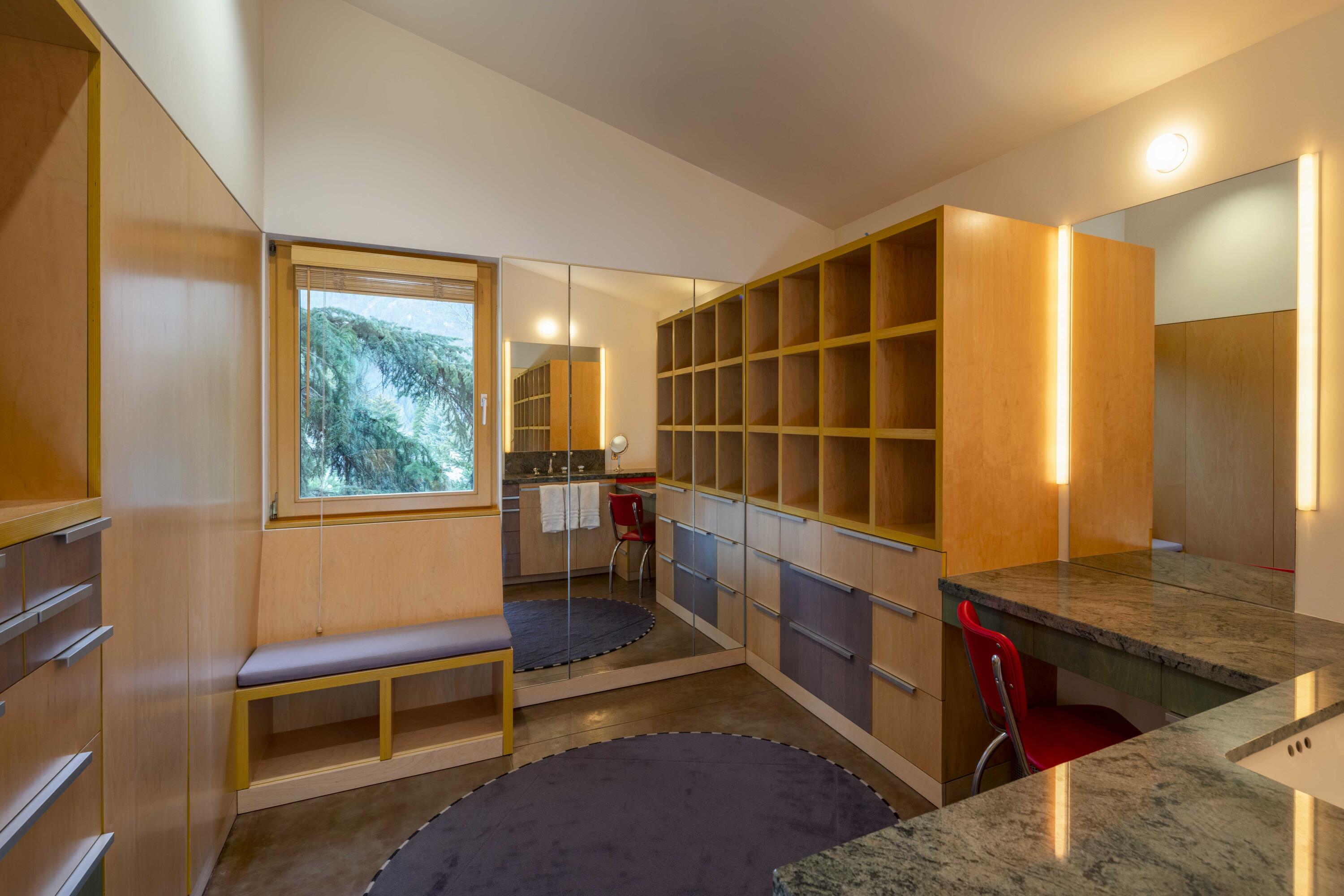 Ketchum, Idaho 83340, United States, 4 Bedrooms Bedrooms, ,4 BathroomsBathrooms,Residential,Active,257316