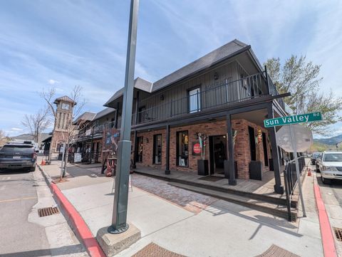 Photo of 400 E Sun Valley Rd, Ketchum, ID 83340 (MLS # 25-333788)