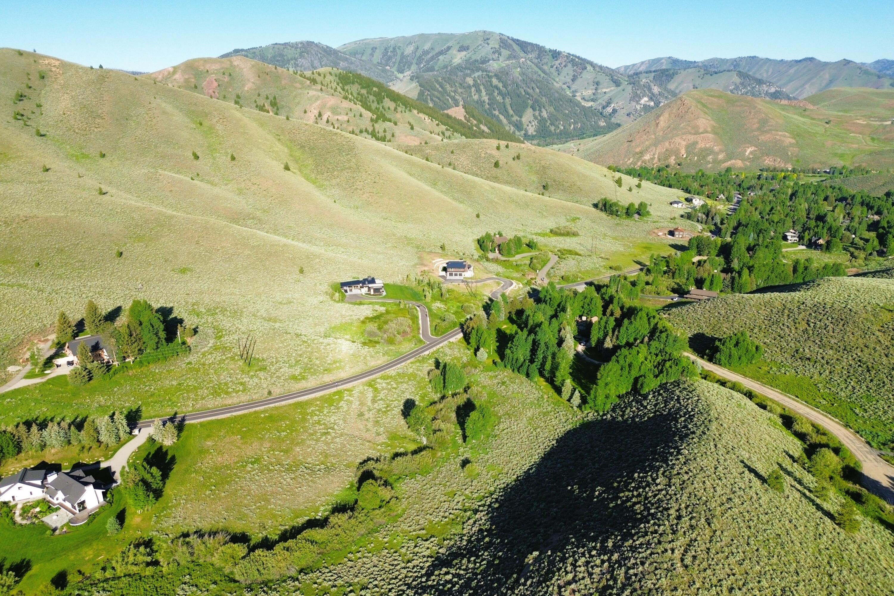 Bordering 1,000s of acres of open spce