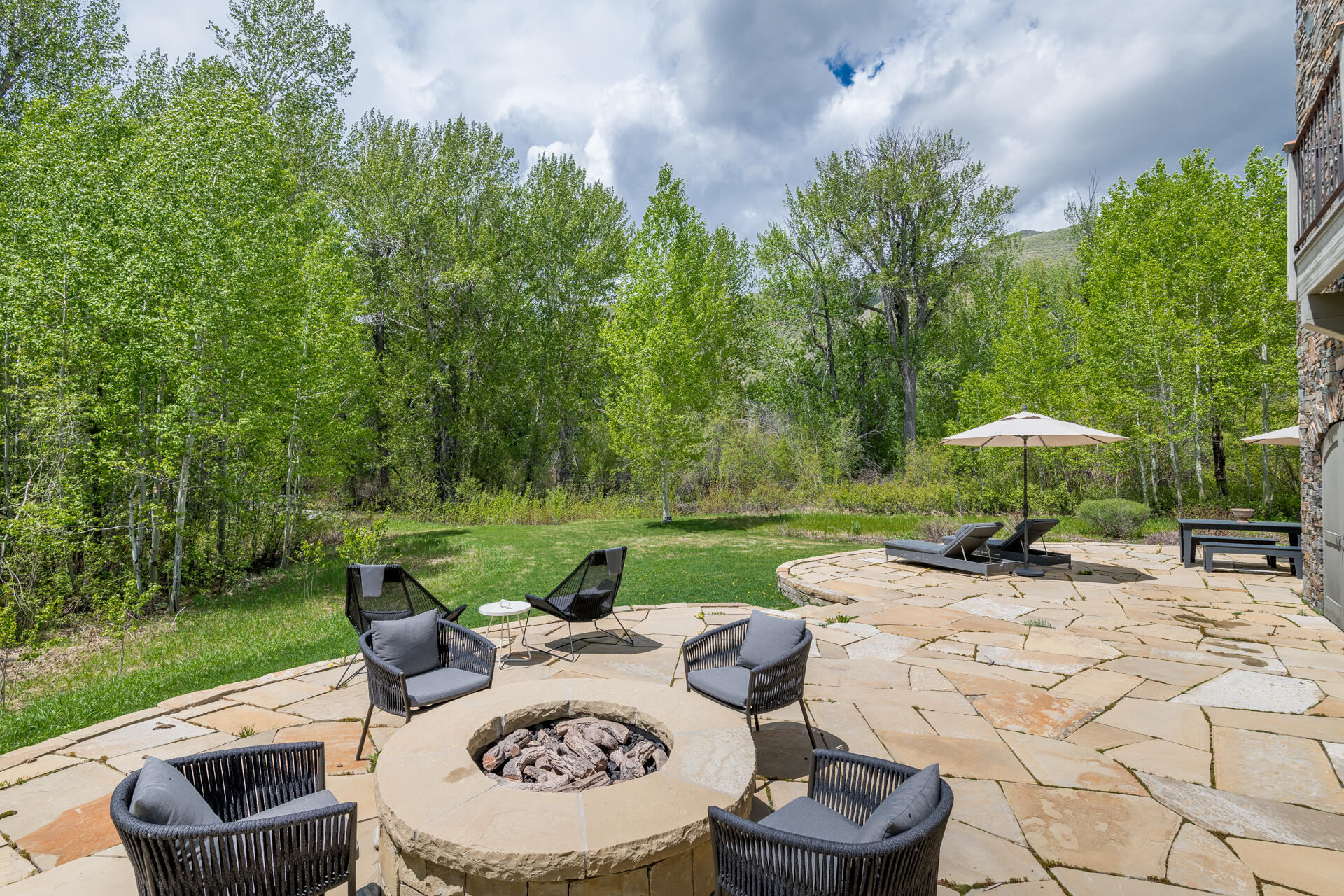 Private escapes by the creek