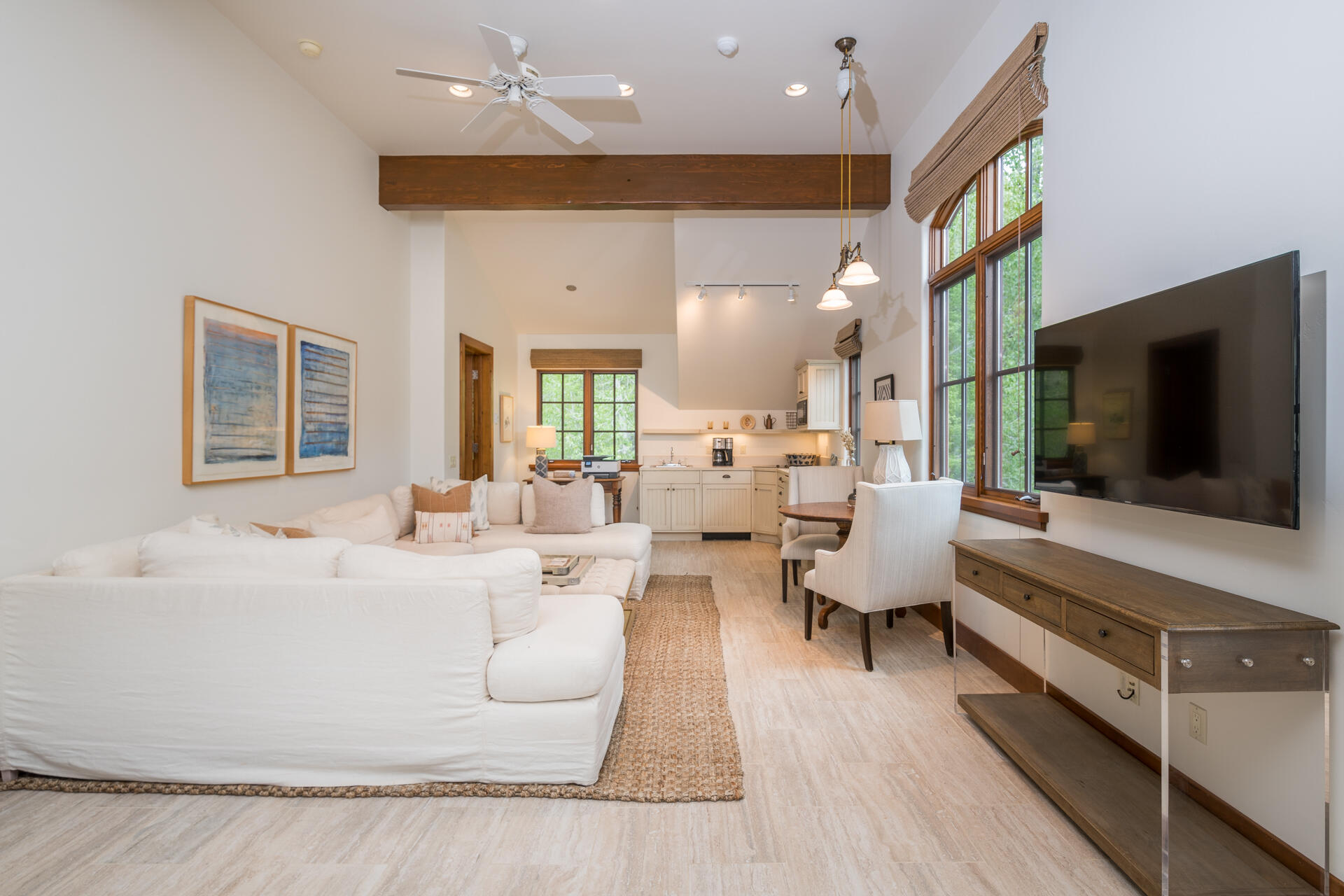 Spacious & Private Guest Apartment