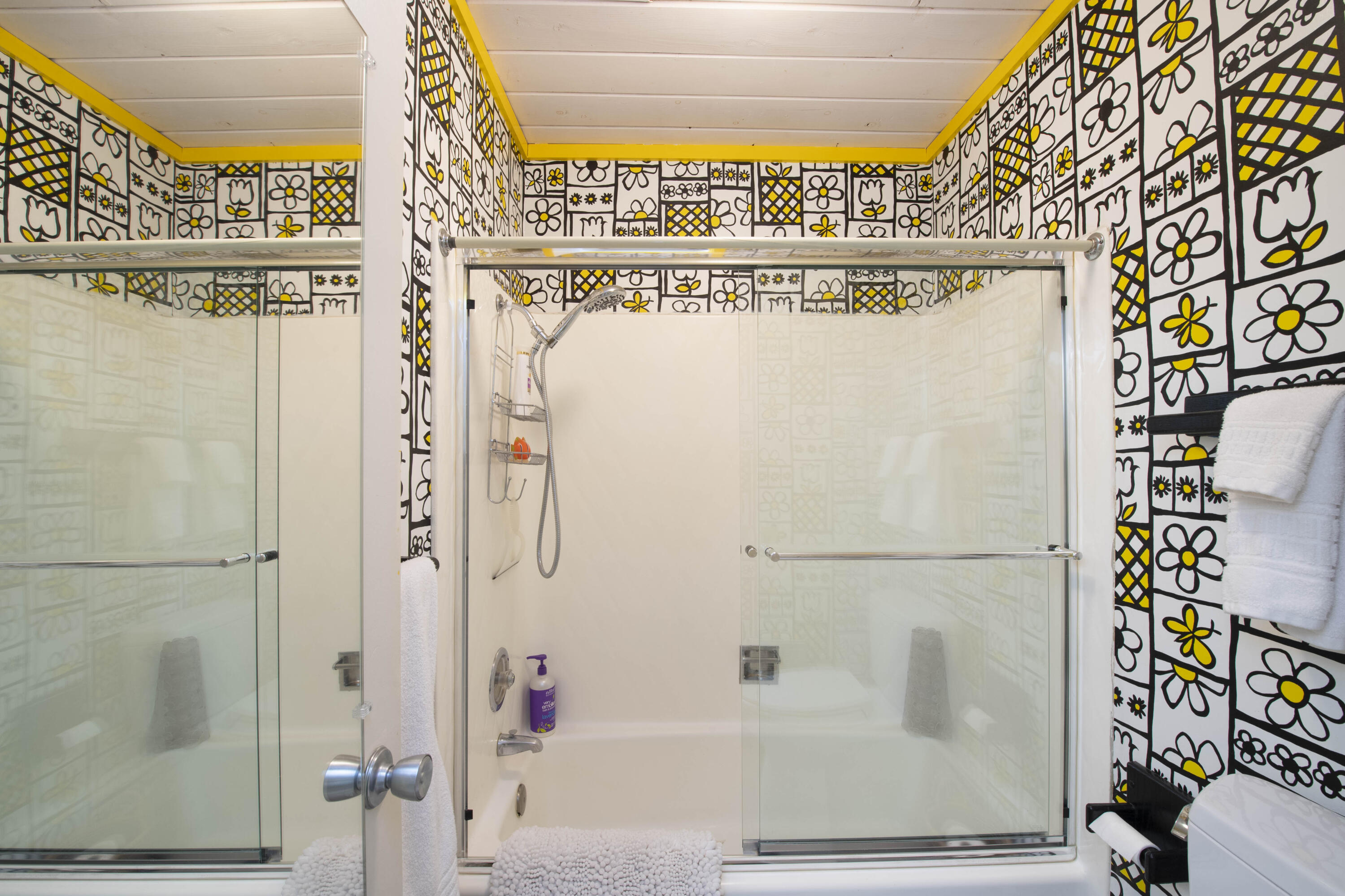 Sun Valley, Idaho 83353, United States, 2 Bedrooms Bedrooms, ,2 BathroomsBathrooms,Residential,Pending,54978