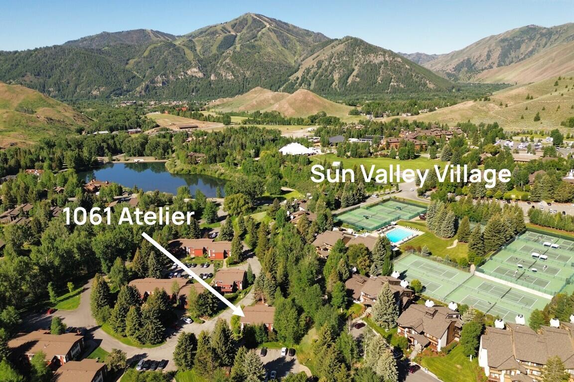 Sun Valley, Idaho 83353, United States, 2 Bedrooms Bedrooms, ,2 BathroomsBathrooms,Residential,Pending,54978