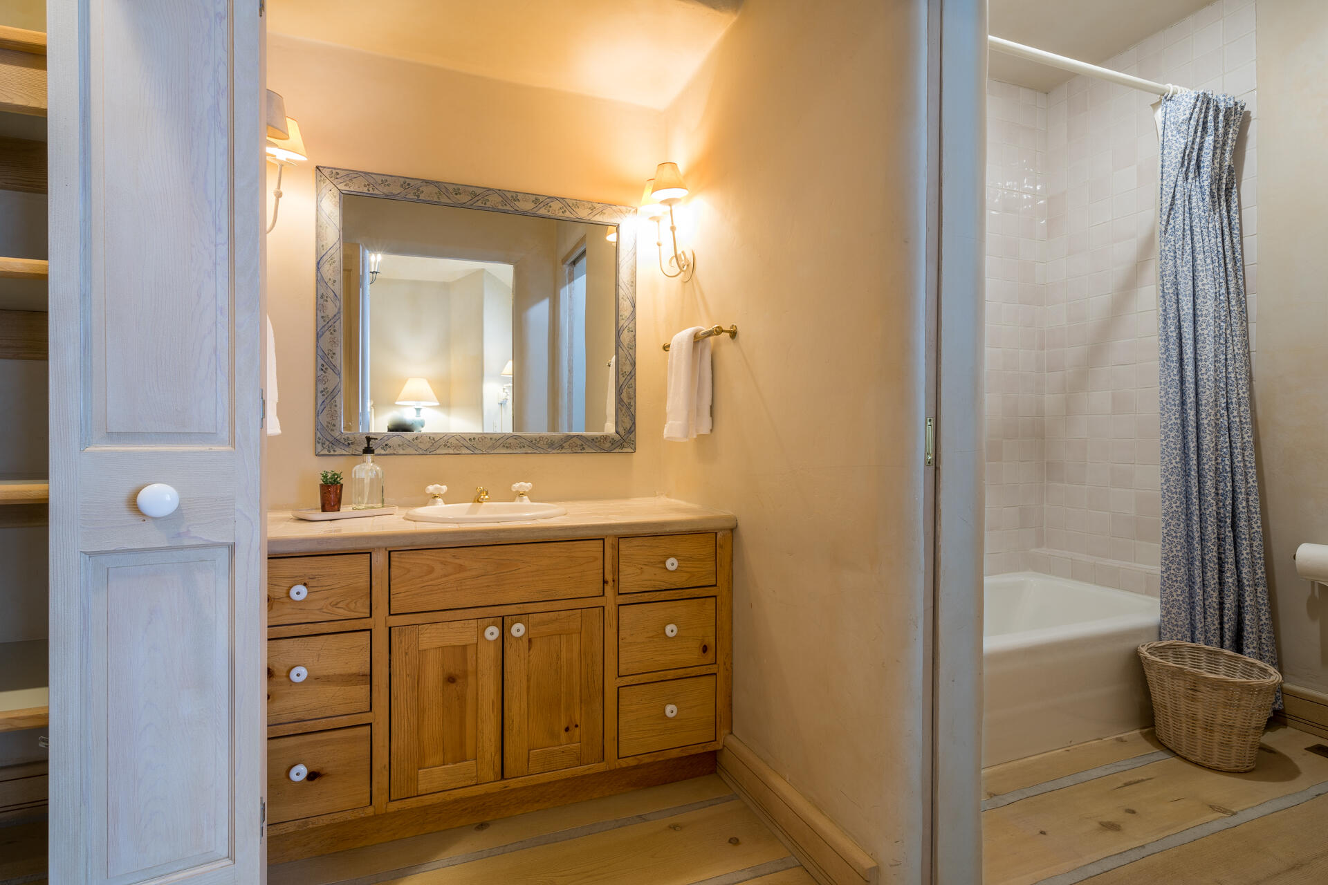 Sun Valley, Idaho 83353, United States, 5 Bedrooms Bedrooms, ,5 BathroomsBathrooms,Residential,Pending,67815