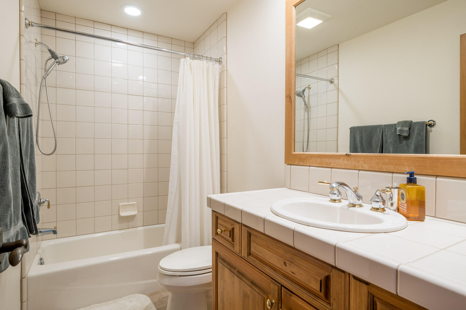 Sun Valley, Idaho 83353, United States, 3 Bedrooms Bedrooms, ,4 BathroomsBathrooms,Residential,Pending,66766