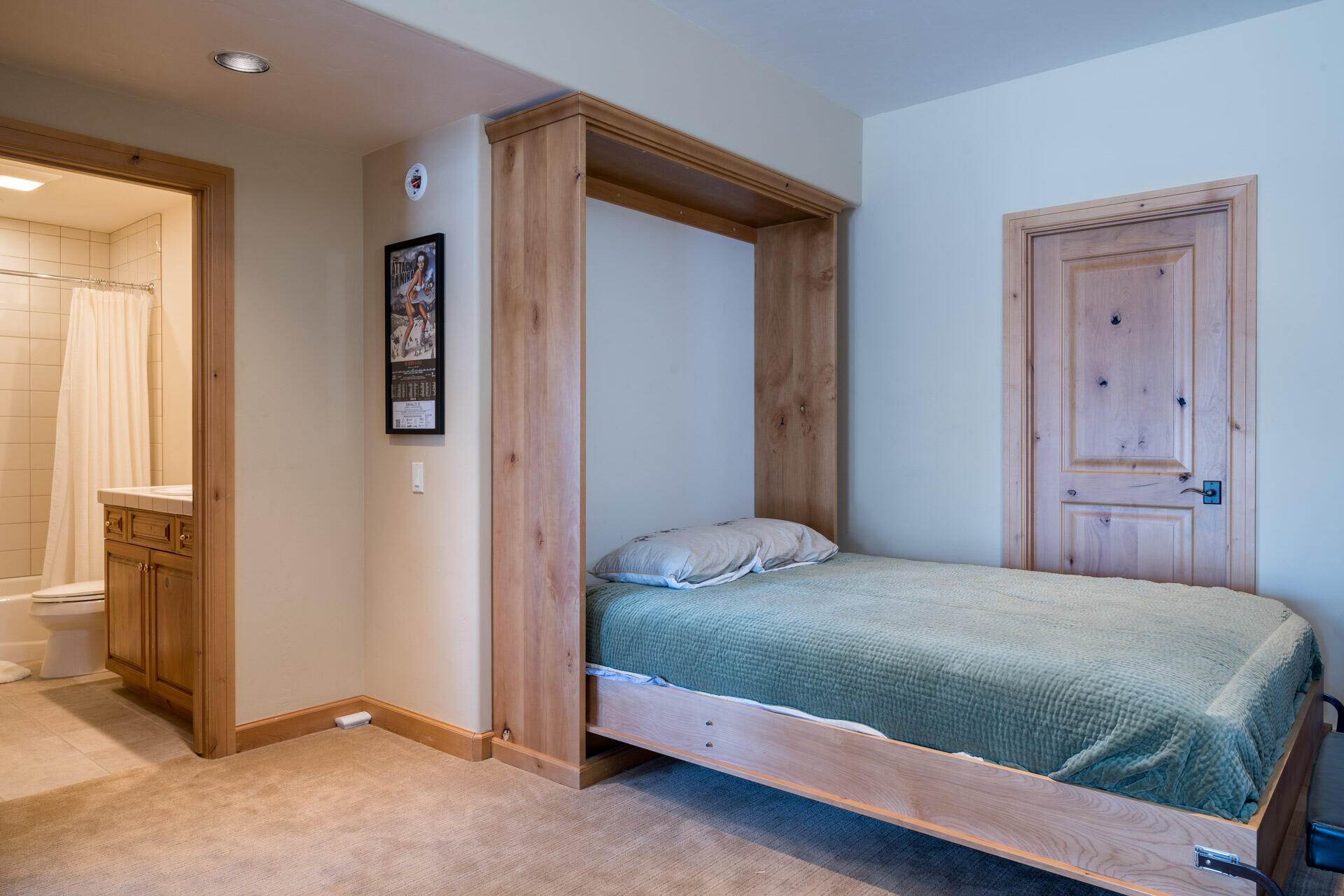 Sun Valley, Idaho 83353, United States, 3 Bedrooms Bedrooms, ,4 BathroomsBathrooms,Residential,Pending,66766