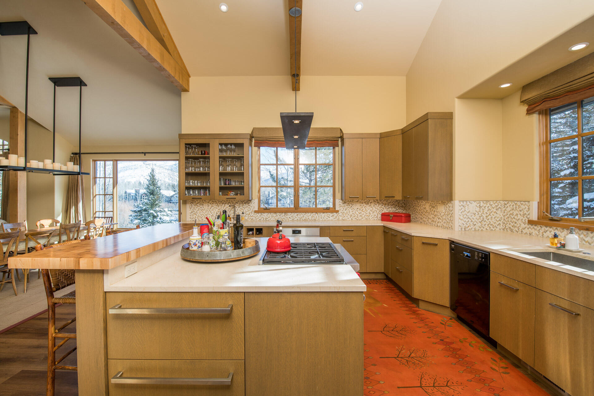 Sun Valley, Idaho 83353, United States, 3 Bedrooms Bedrooms, ,4 BathroomsBathrooms,Residential,Pending,66766