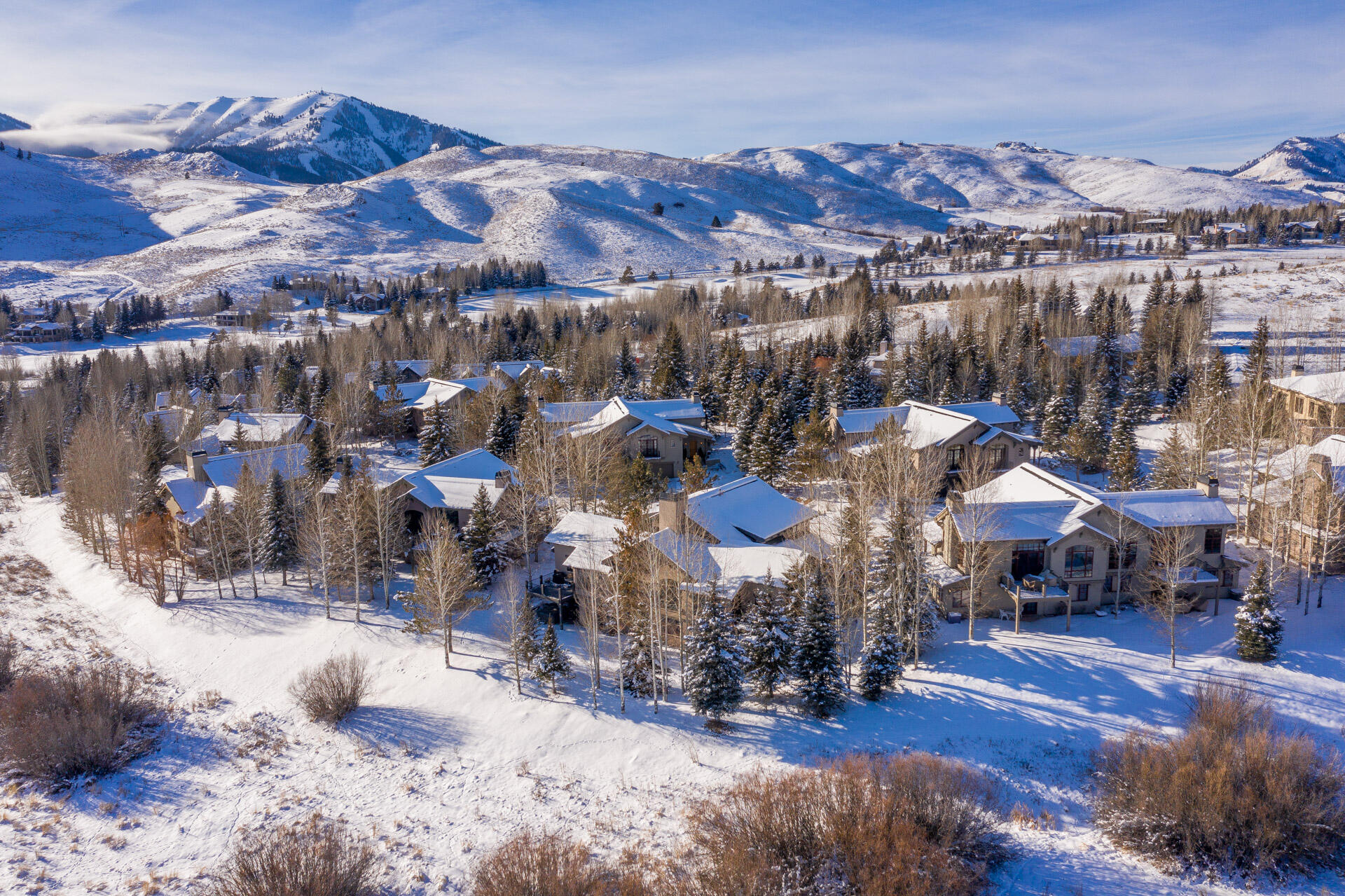 Sun Valley, Idaho 83353, United States, 3 Bedrooms Bedrooms, ,4 BathroomsBathrooms,Residential,Pending,66766