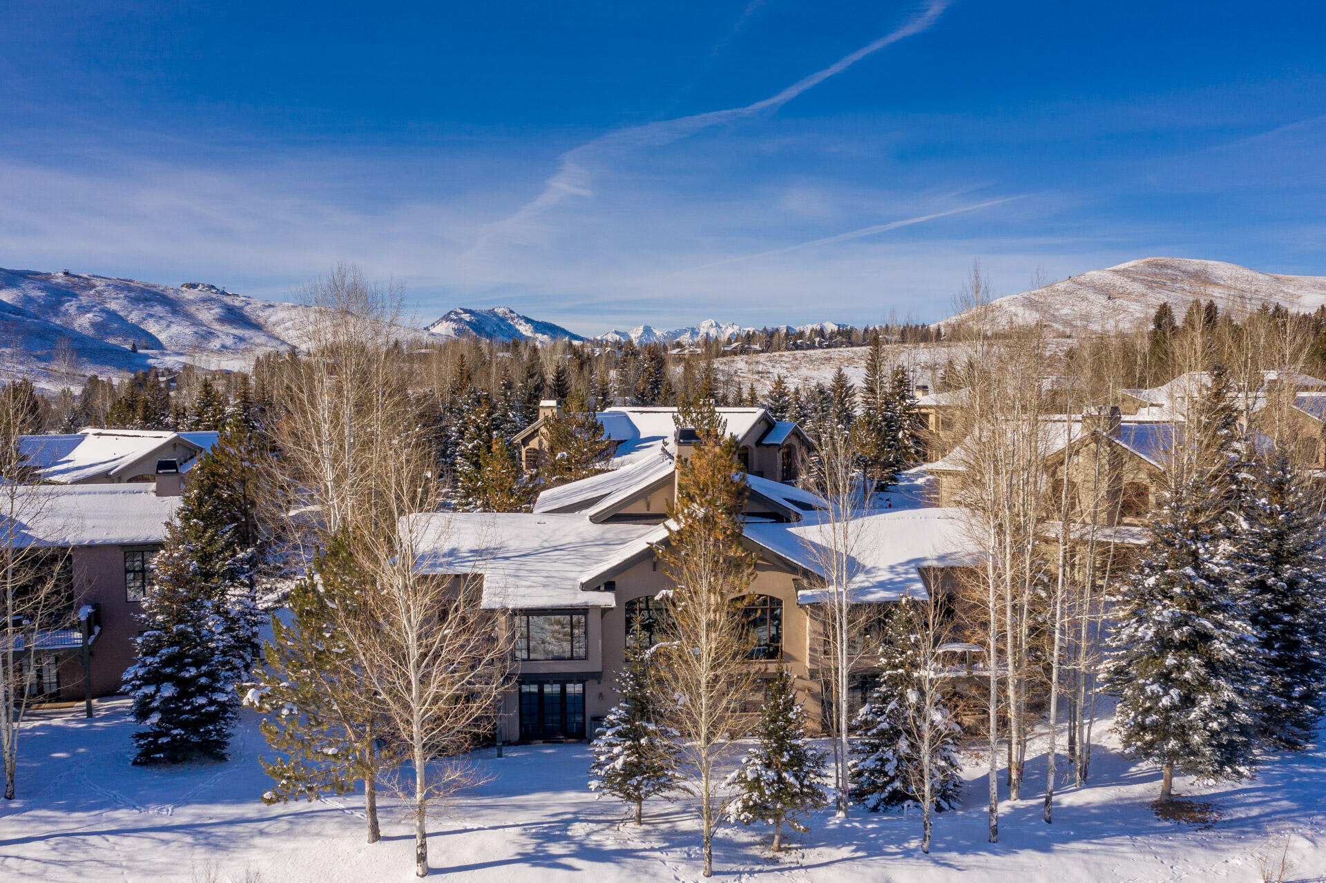 Sun Valley, Idaho 83353, United States, 3 Bedrooms Bedrooms, ,4 BathroomsBathrooms,Residential,Pending,66766