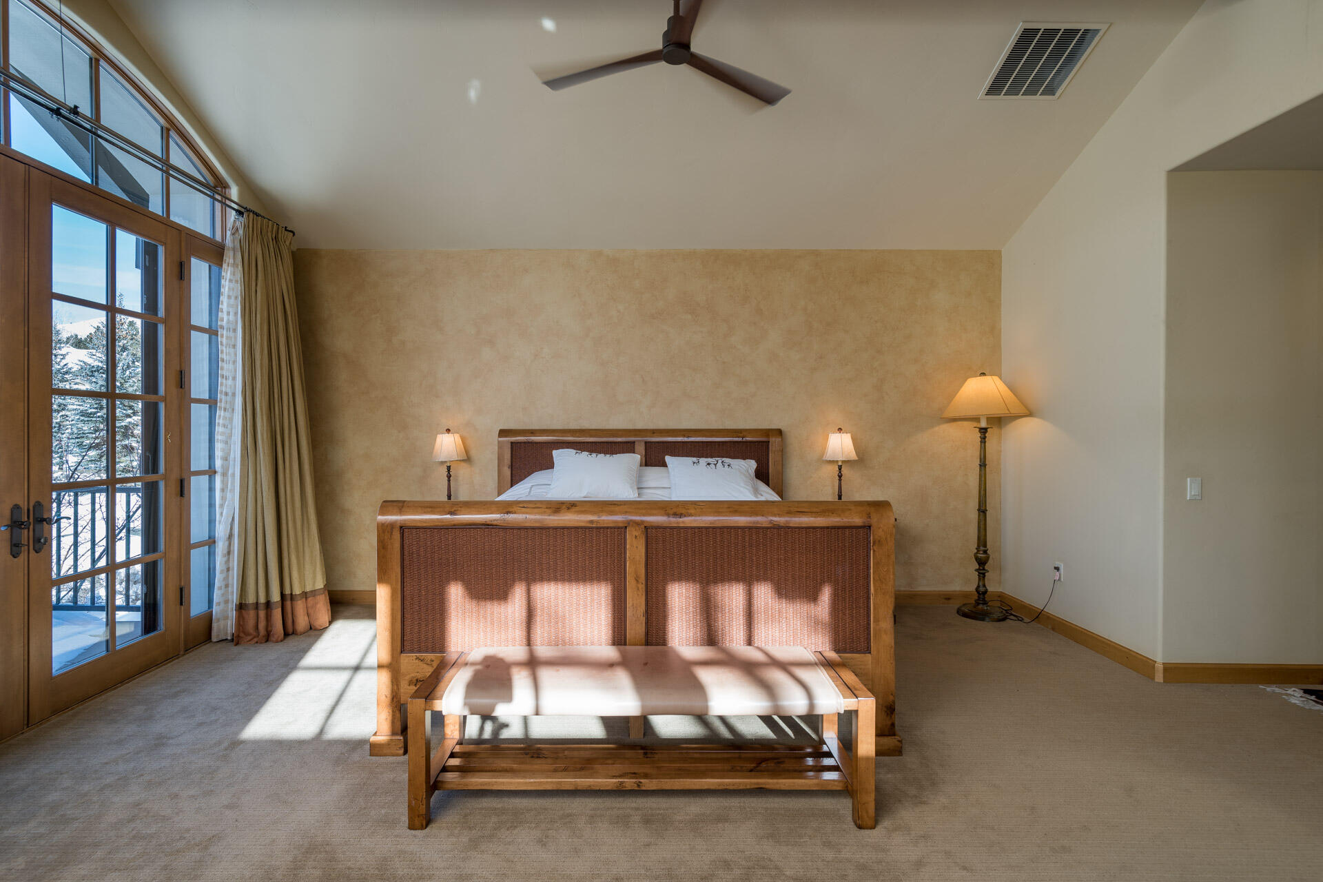 Sun Valley, Idaho 83353, United States, 3 Bedrooms Bedrooms, ,4 BathroomsBathrooms,Residential,Pending,66766