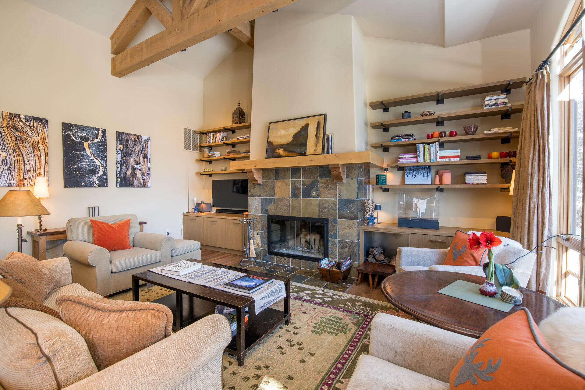 Sun Valley, Idaho 83353, United States, 3 Bedrooms Bedrooms, ,4 BathroomsBathrooms,Residential,Pending,66766