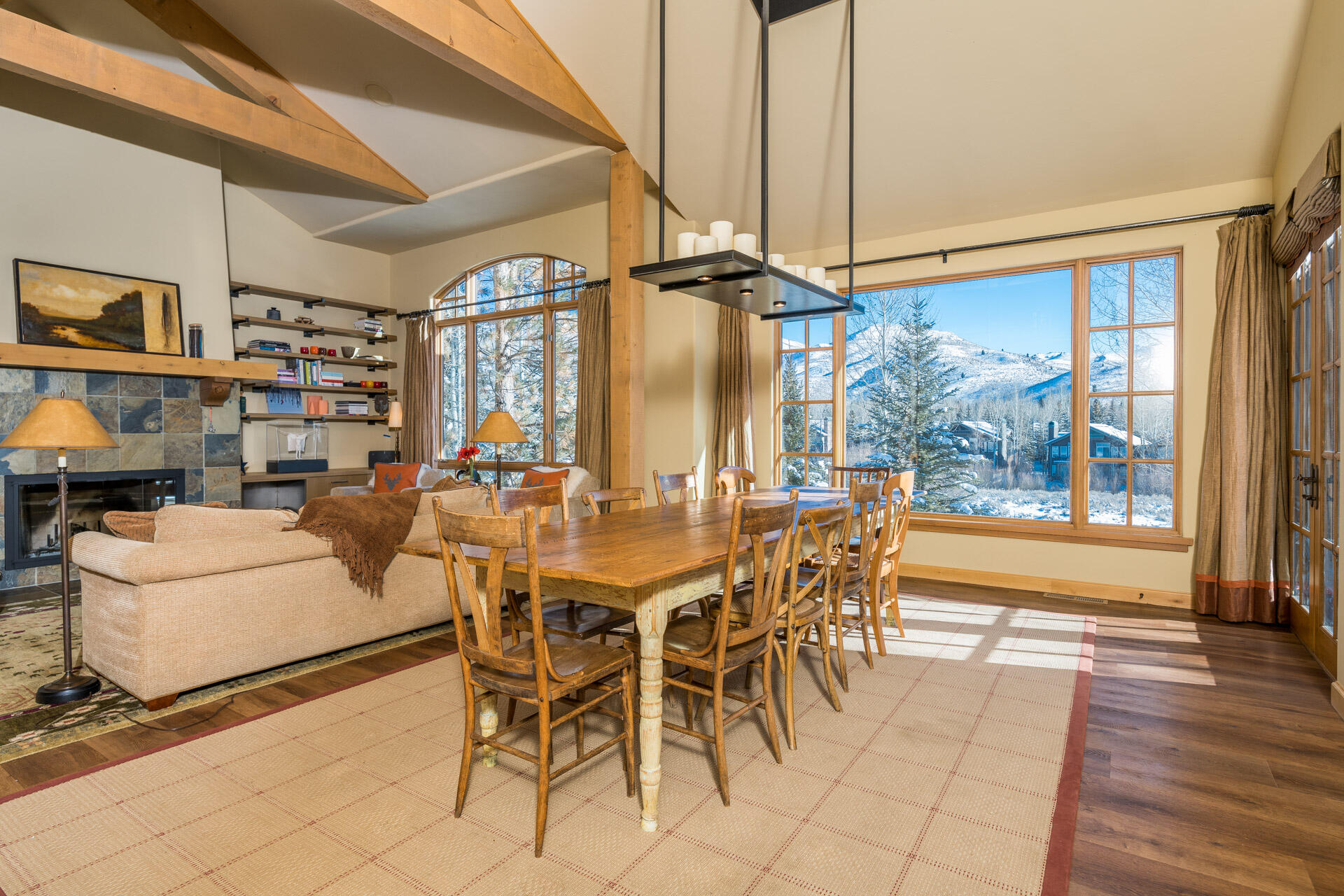 Sun Valley, Idaho 83353, United States, 3 Bedrooms Bedrooms, ,4 BathroomsBathrooms,Residential,Pending,66766