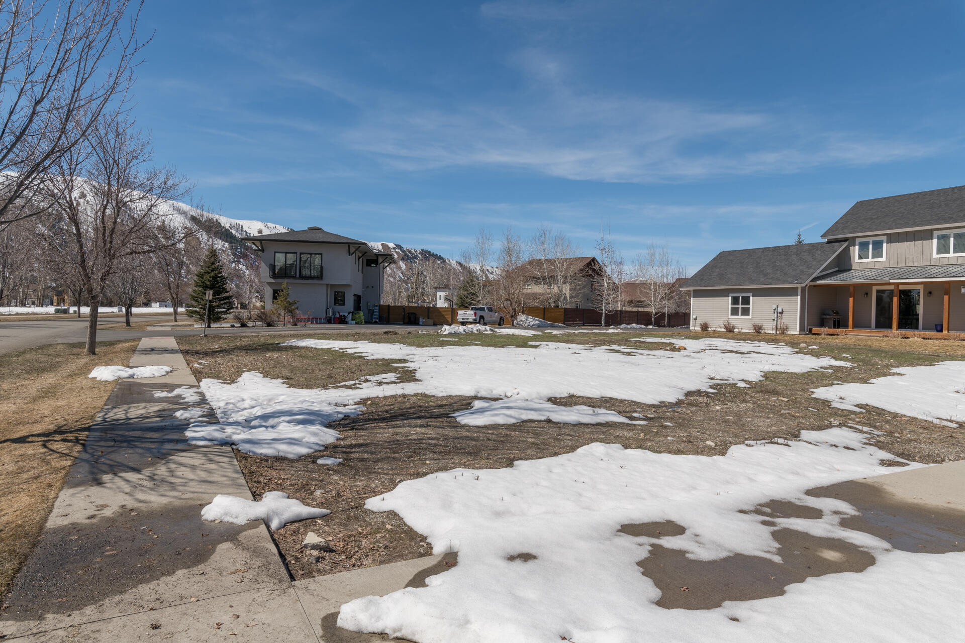 921 E Myrtle St, Hailey, Idaho image 4