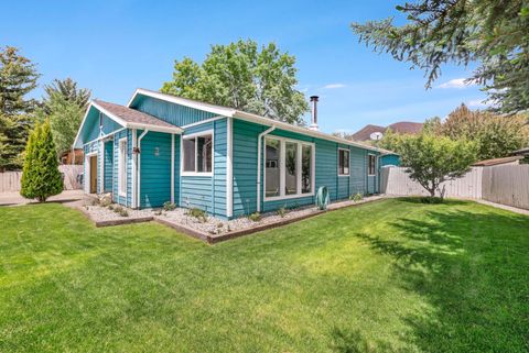 Photo of 3060 Shenandoah Dr, Hailey, ID 83333 (MLS # 26-334463)