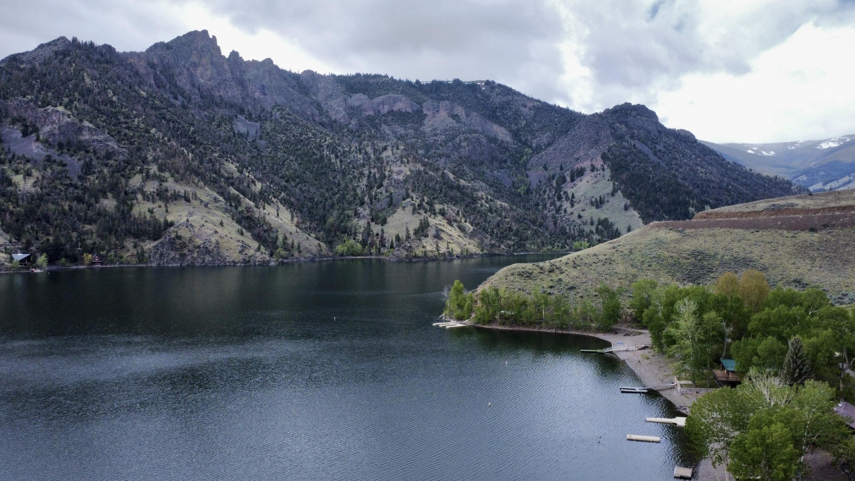 60 & 61 N N Shoreline Dr, Salmon, Idaho image 9