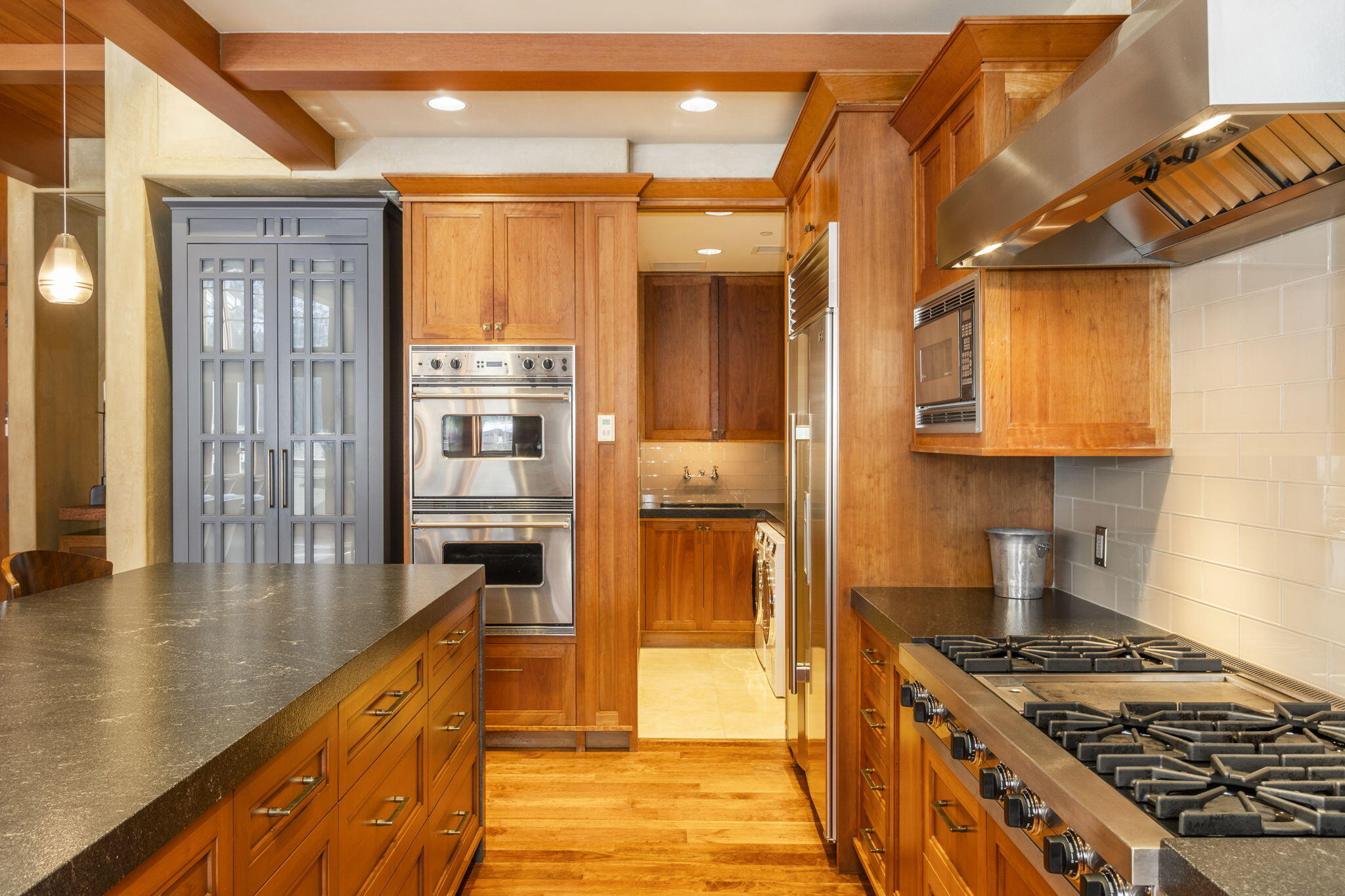 Kitchen to Laundry room