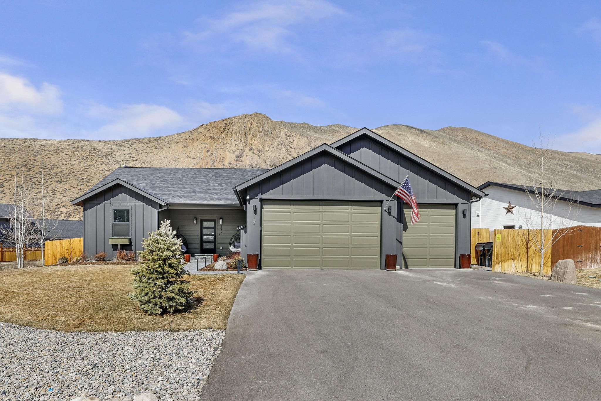 142 Cowcatcher Loop Loop, Bellevue, Idaho image 1