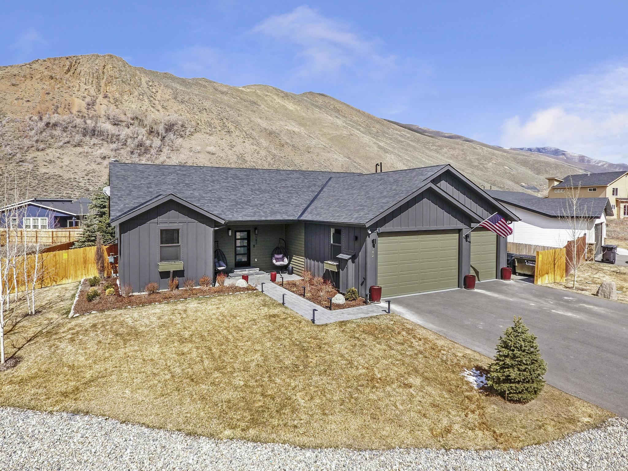 142 Cowcatcher Loop Loop, Bellevue, Idaho image 4