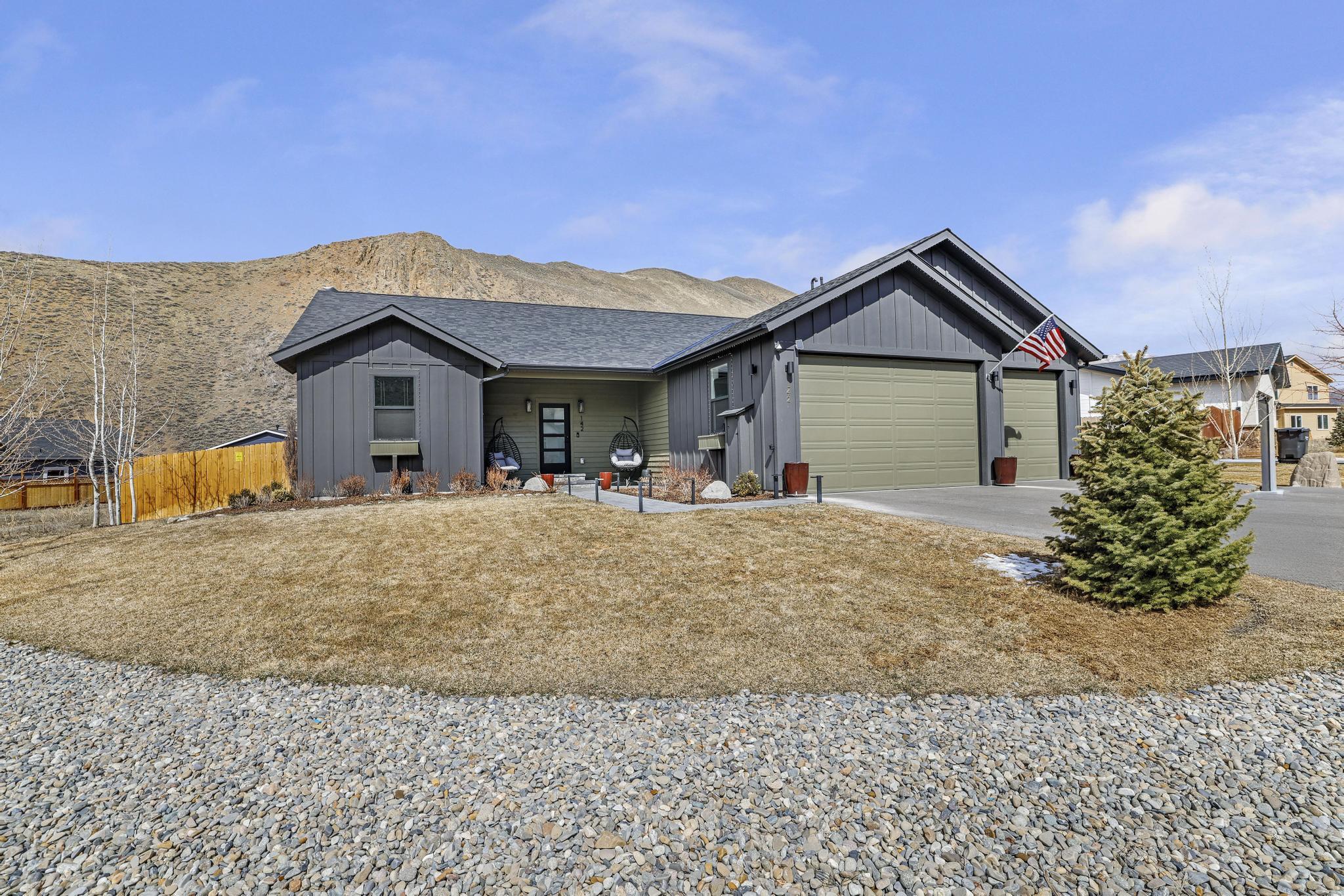 142 Cowcatcher Loop Loop, Bellevue, Idaho image 2