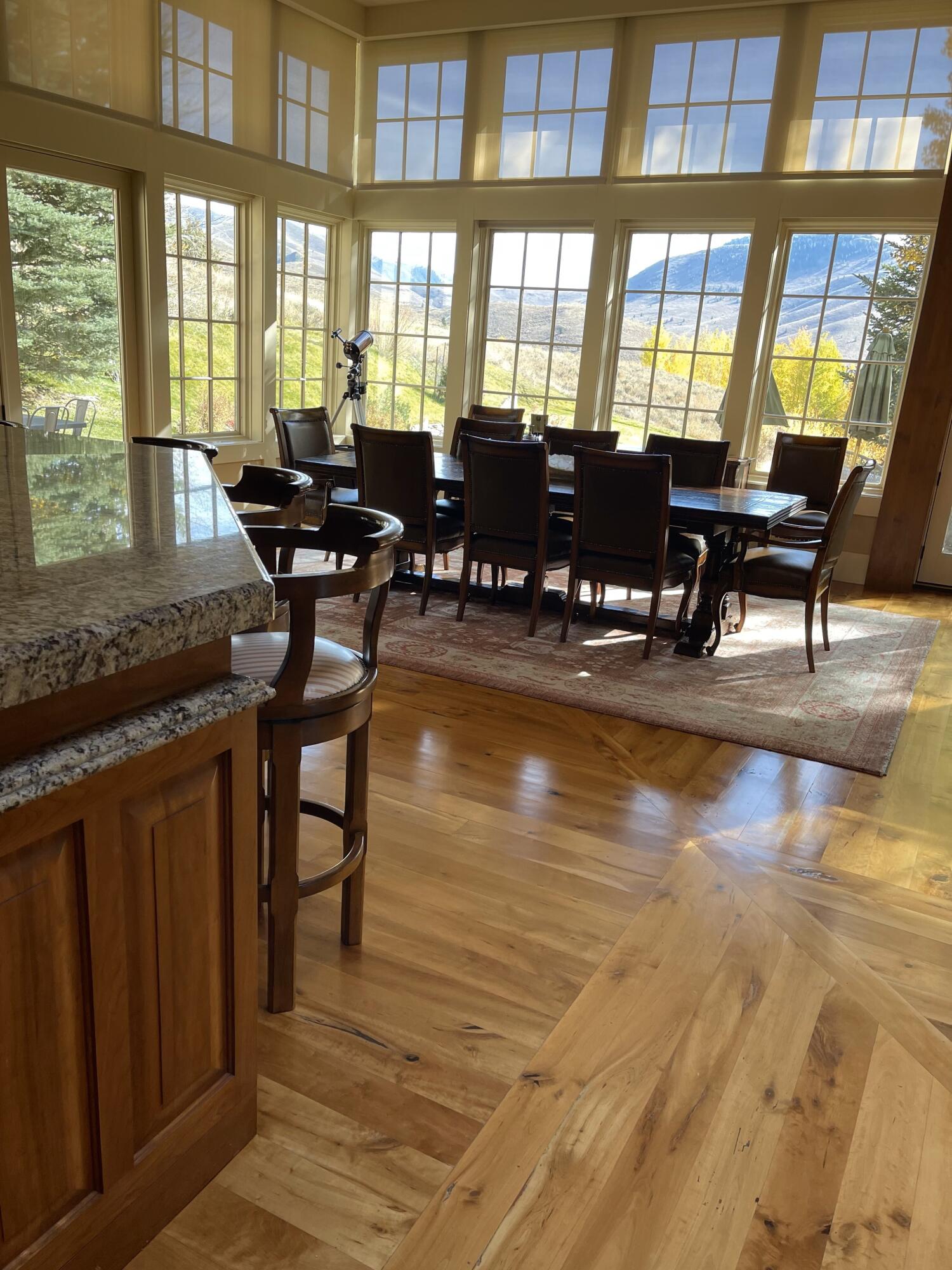 Sun Valley, Idaho 83353, United States, 3 Bedrooms Bedrooms, ,5 BathroomsBathrooms,Residential,Pending,55172