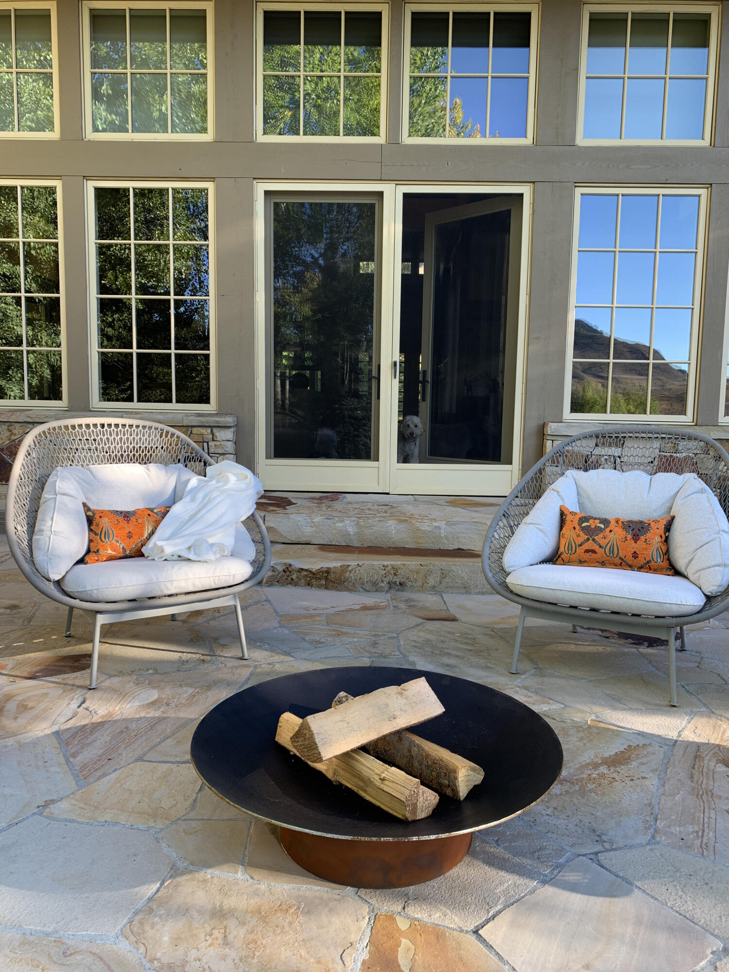 Sun Valley, Idaho 83353, United States, 3 Bedrooms Bedrooms, ,5 BathroomsBathrooms,Residential,Pending,55172