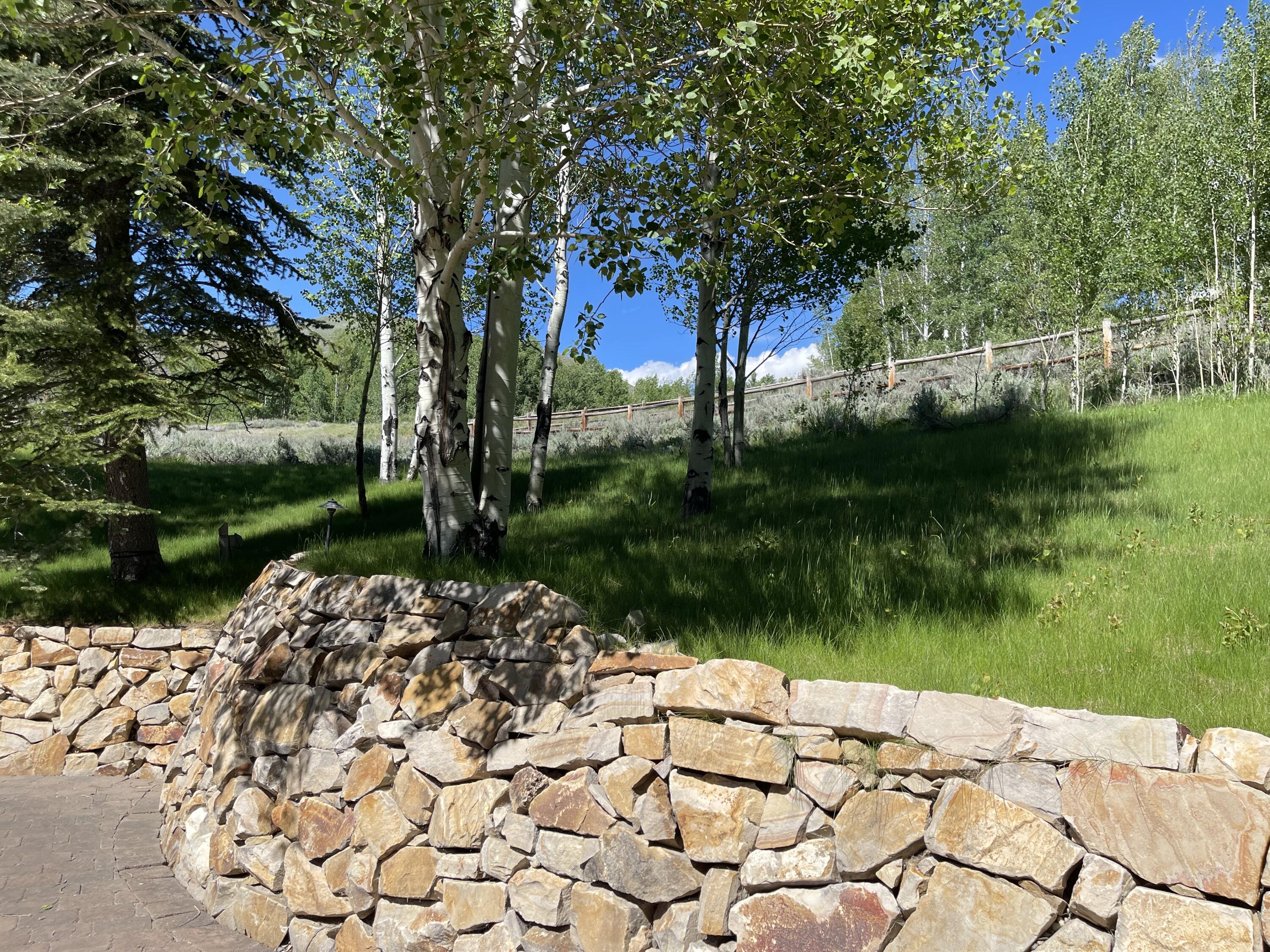 Sun Valley, Idaho 83353, United States, 3 Bedrooms Bedrooms, ,5 BathroomsBathrooms,Residential,Pending,55172