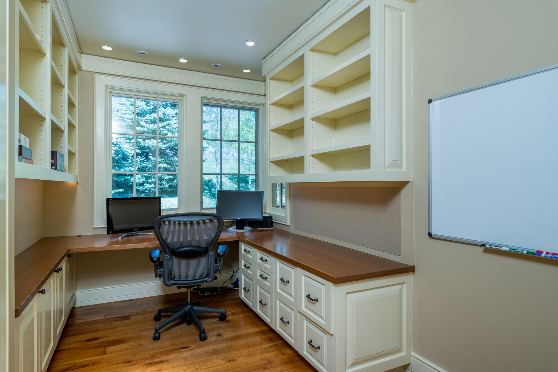 Sun Valley, Idaho 83353, United States, 3 Bedrooms Bedrooms, ,5 BathroomsBathrooms,Residential,Pending,55172