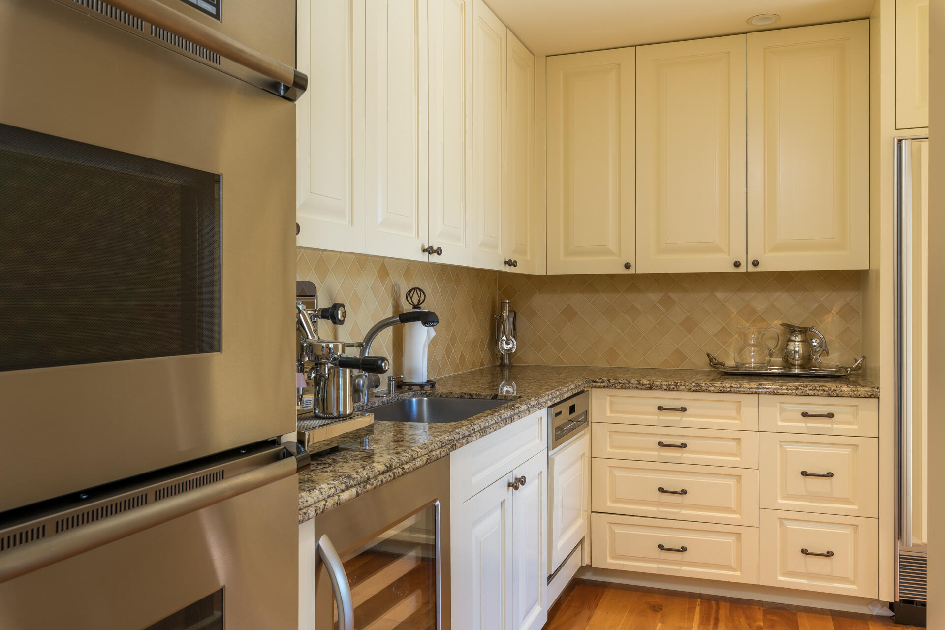 Sun Valley, Idaho 83353, United States, 3 Bedrooms Bedrooms, ,5 BathroomsBathrooms,Residential,Pending,55172