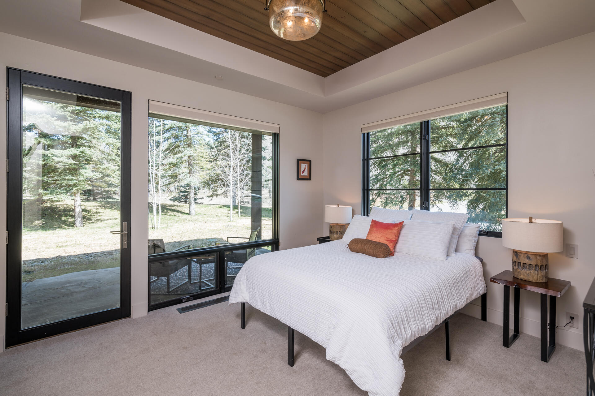 Blaine County, Idaho 83340, United States, 3 Bedrooms Bedrooms, ,4 BathroomsBathrooms,Residential,Pending,58118