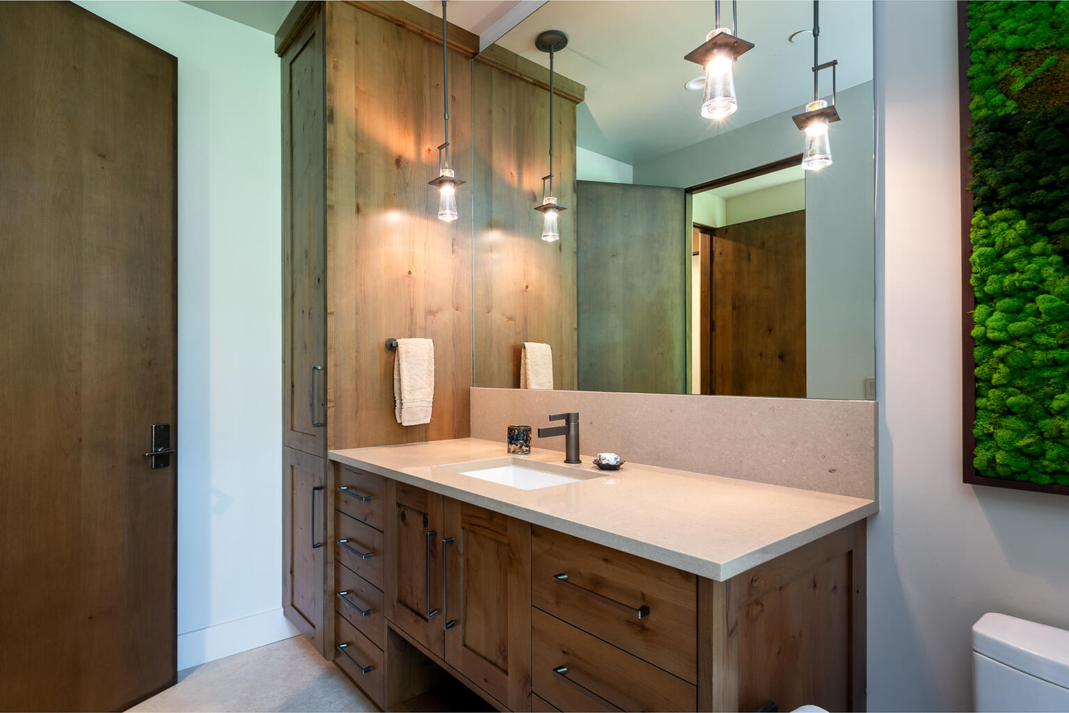 Blaine County, Idaho 83340, United States, 3 Bedrooms Bedrooms, ,4 BathroomsBathrooms,Residential,Pending,58118