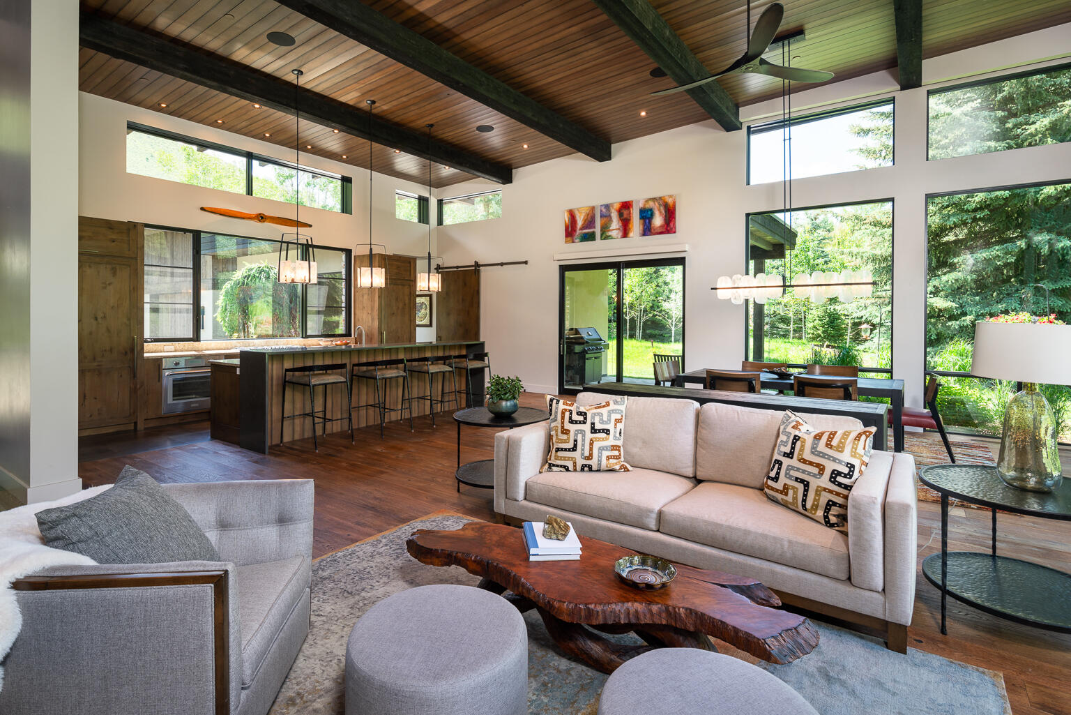 Blaine County, Idaho 83340, United States, 3 Bedrooms Bedrooms, ,4 BathroomsBathrooms,Residential,Pending,58118