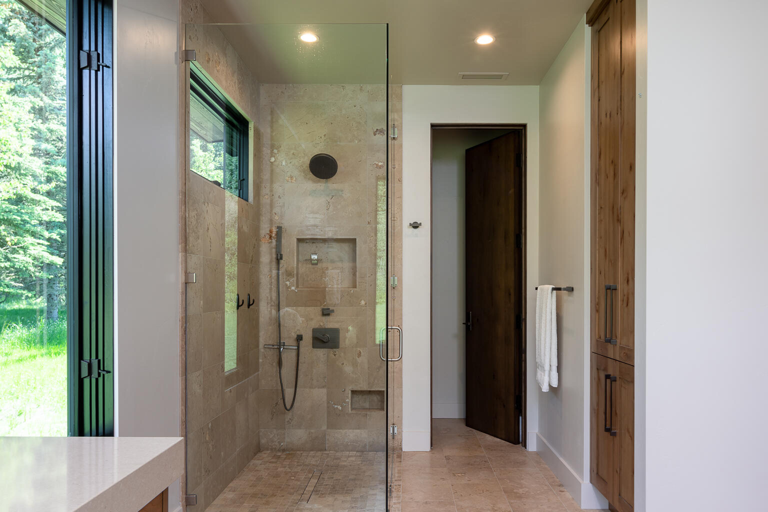 Blaine County, Idaho 83340, United States, 3 Bedrooms Bedrooms, ,4 BathroomsBathrooms,Residential,Pending,58118