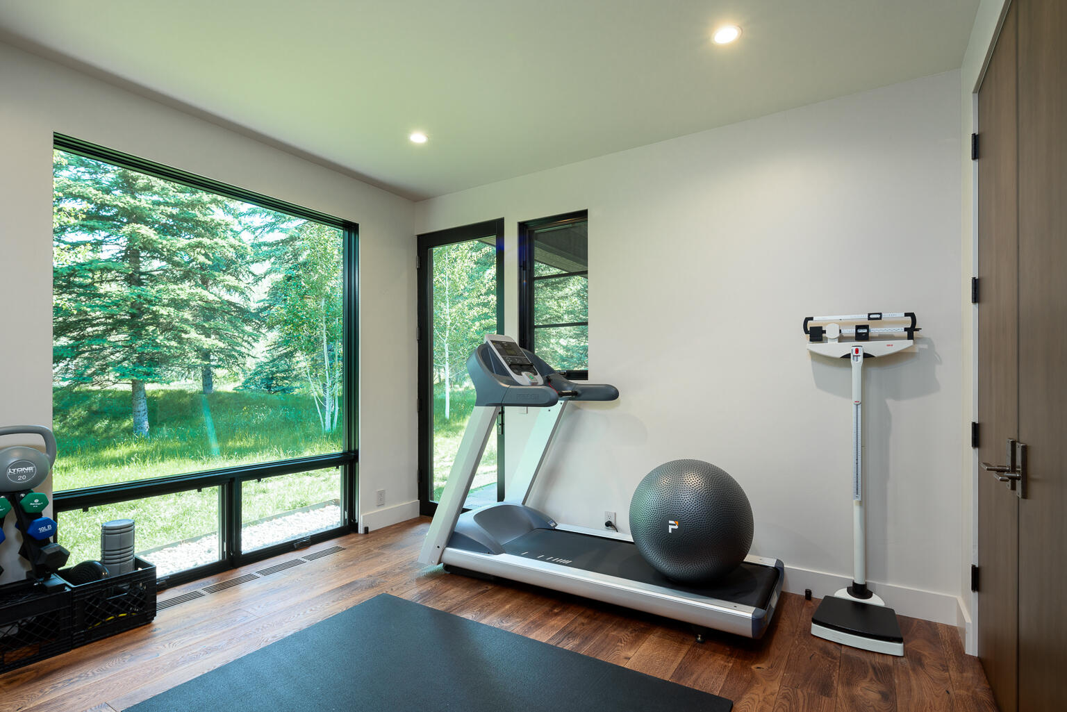 Blaine County, Idaho 83340, United States, 3 Bedrooms Bedrooms, ,4 BathroomsBathrooms,Residential,Pending,58118