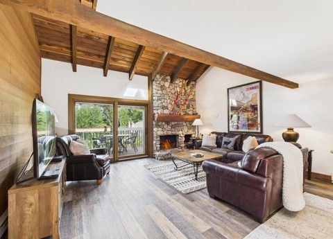 Photo of 1580 SNOW CREEK CONDO Dr, Sun Valley, ID 83353 (MLS # 25-333687)