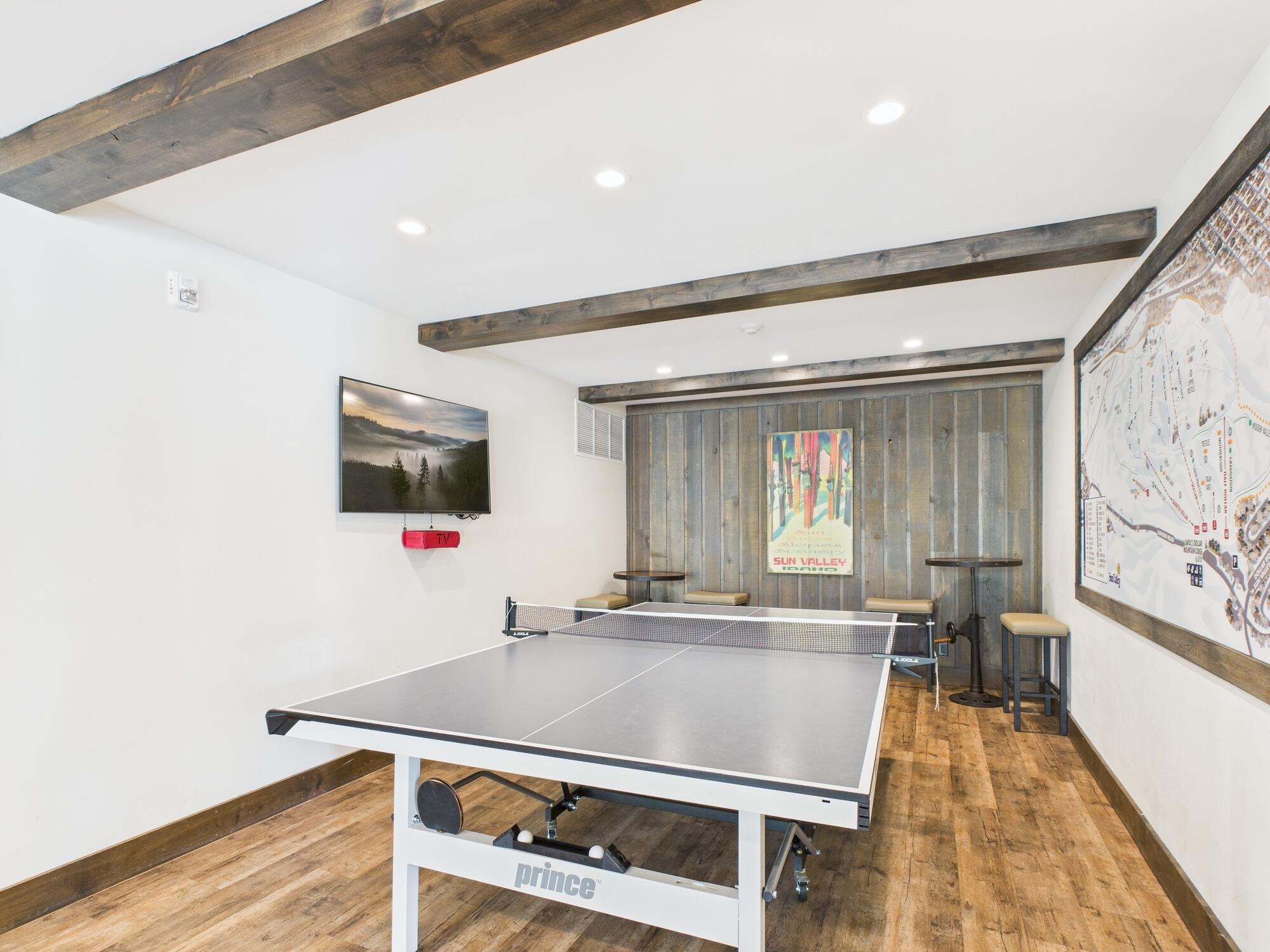 Snow Creek Clubhouse