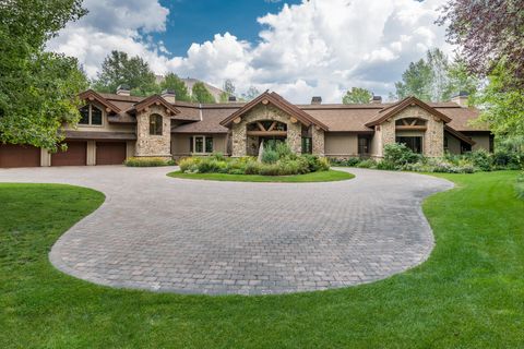 Photo of 120 Eagle Lake Dr, Blaine County, ID 83333 (MLS # 26-334421)