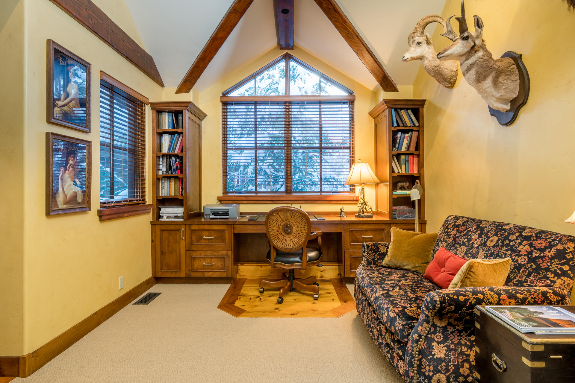 Ketchum, Idaho 83340, United States, 3 Bedrooms Bedrooms, ,4 BathroomsBathrooms,Residential,Pending,72584