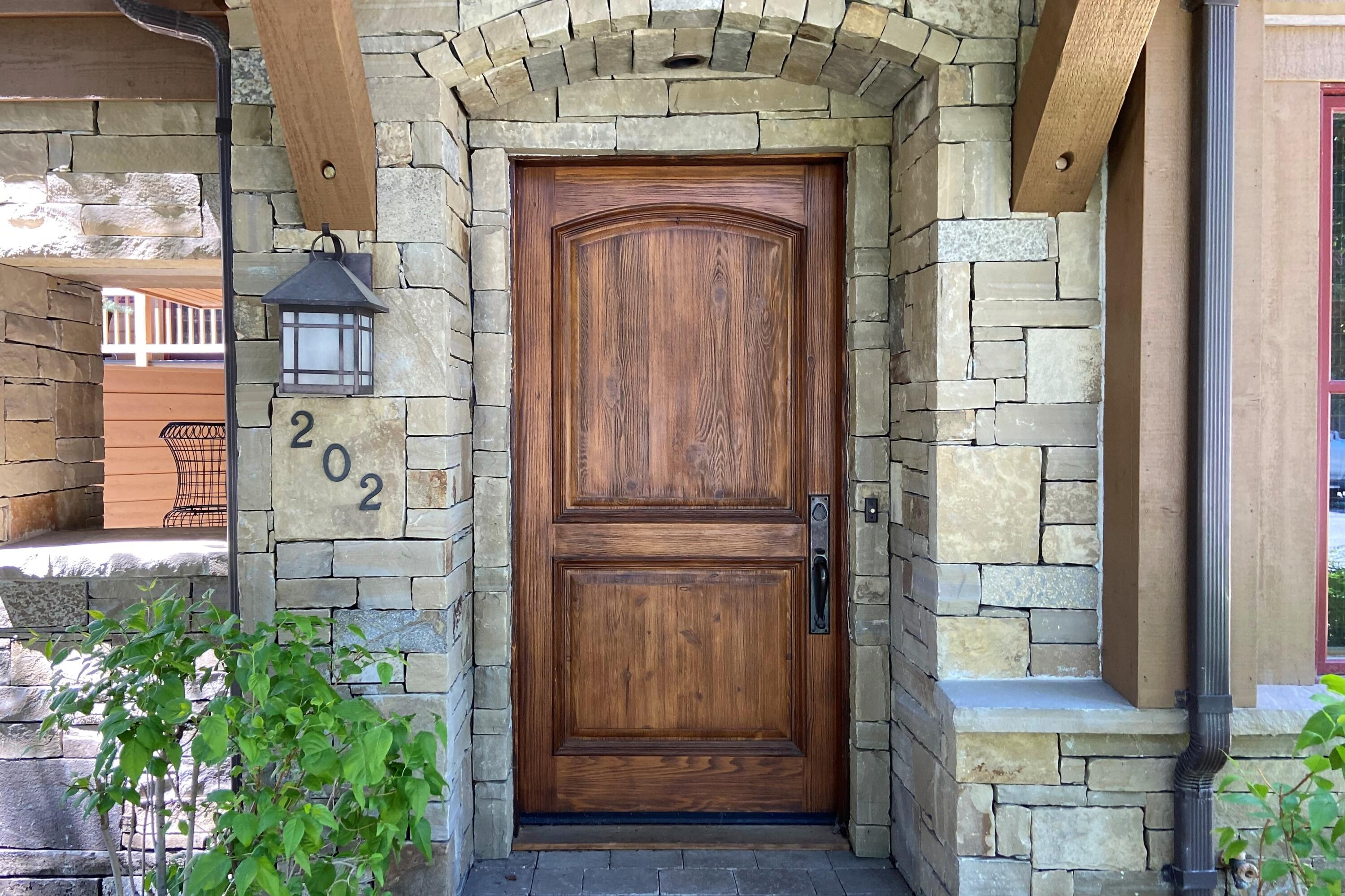 Ketchum, Idaho 83340, United States, 3 Bedrooms Bedrooms, ,4 BathroomsBathrooms,Residential,Pending,72584